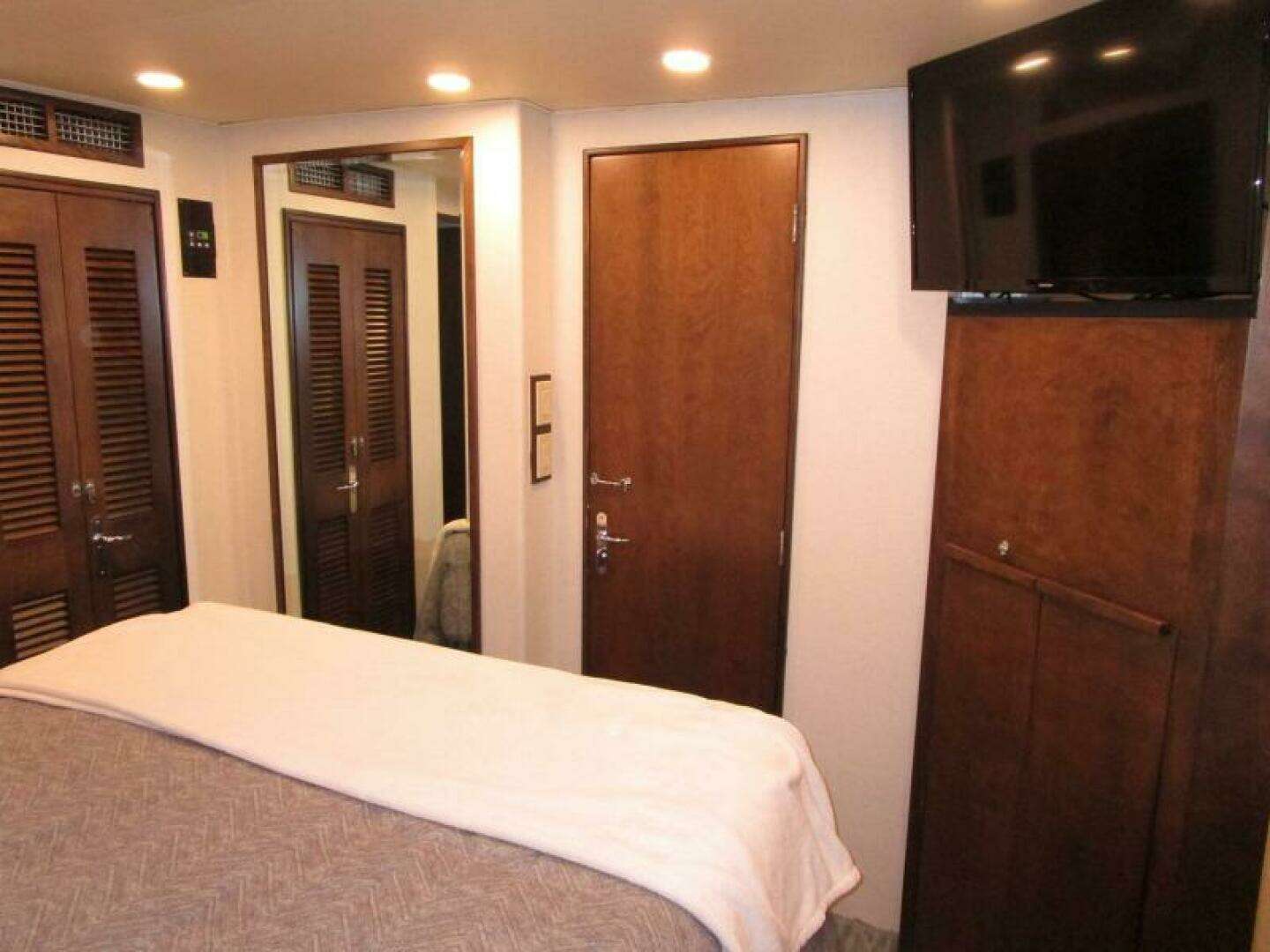 1986 Burger Flush Deck with Flybridge - Image 36