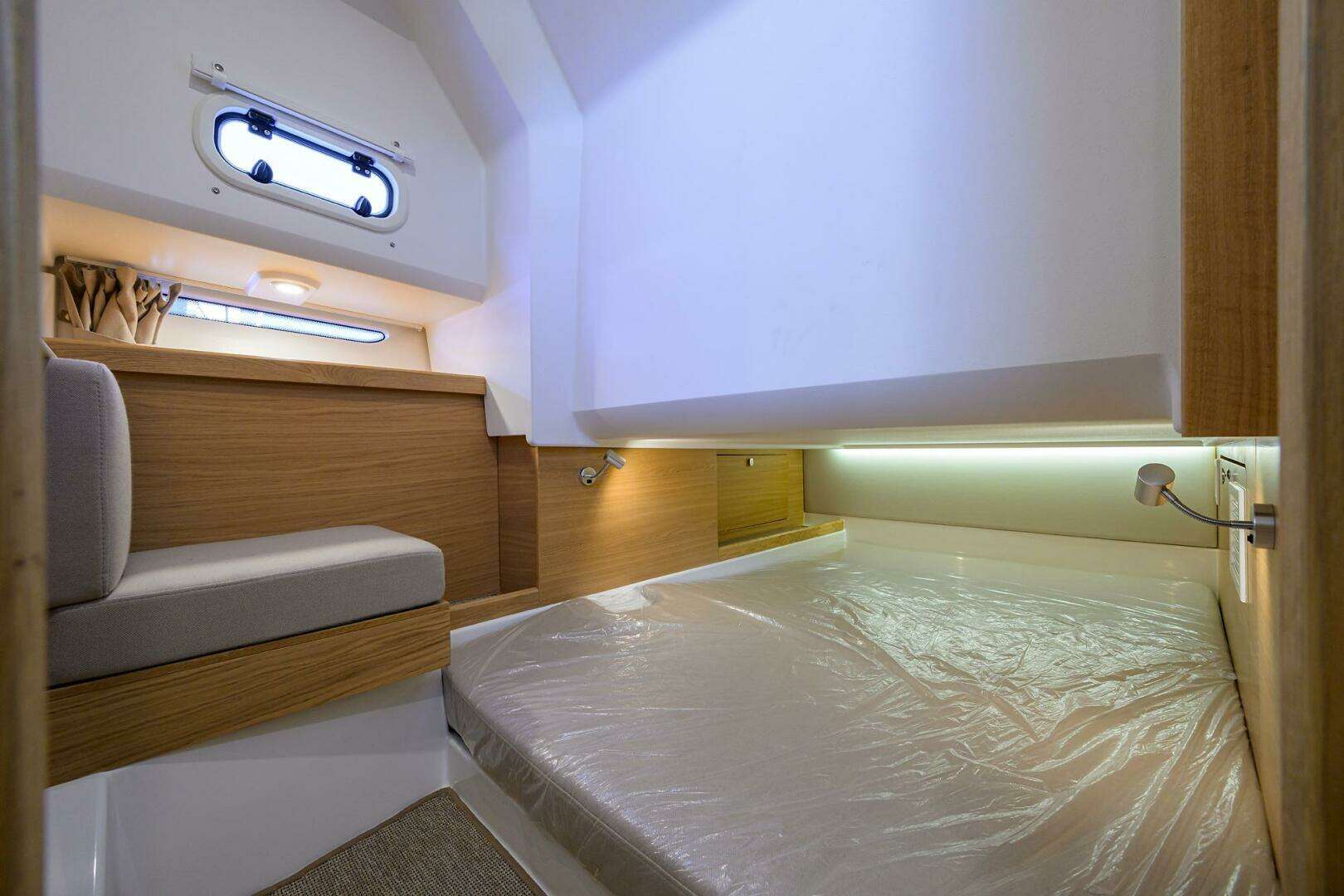 2024 Nimbus Commuter 11 - Image 21