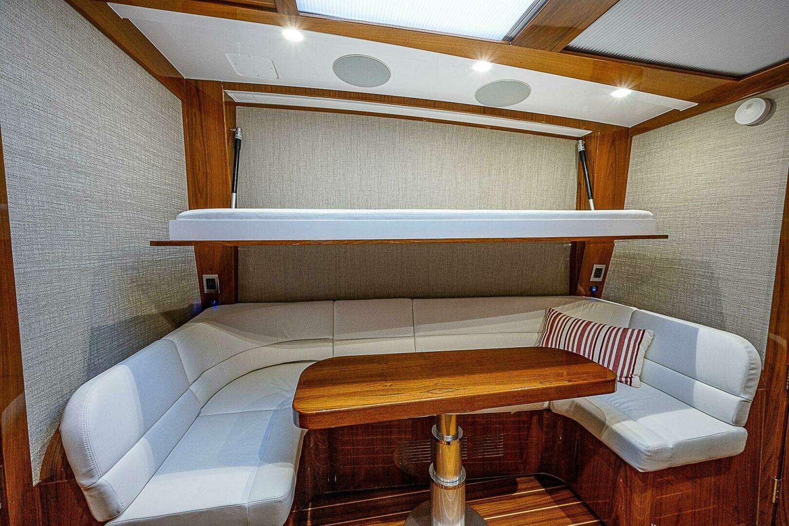 2024 HCB 65 Estrella - Image 31