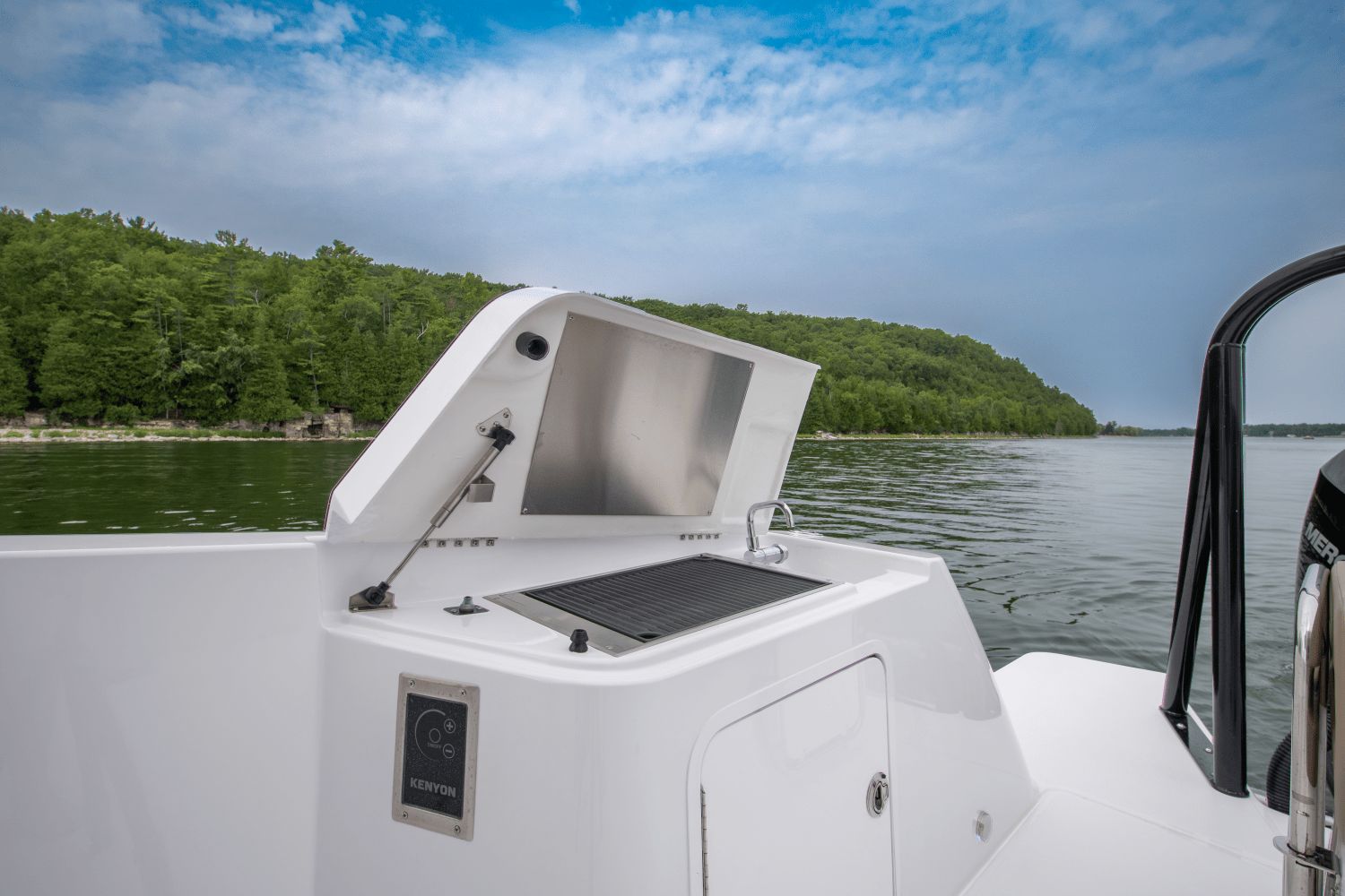 2027 Cruisers Yachts 38 VTR - 11