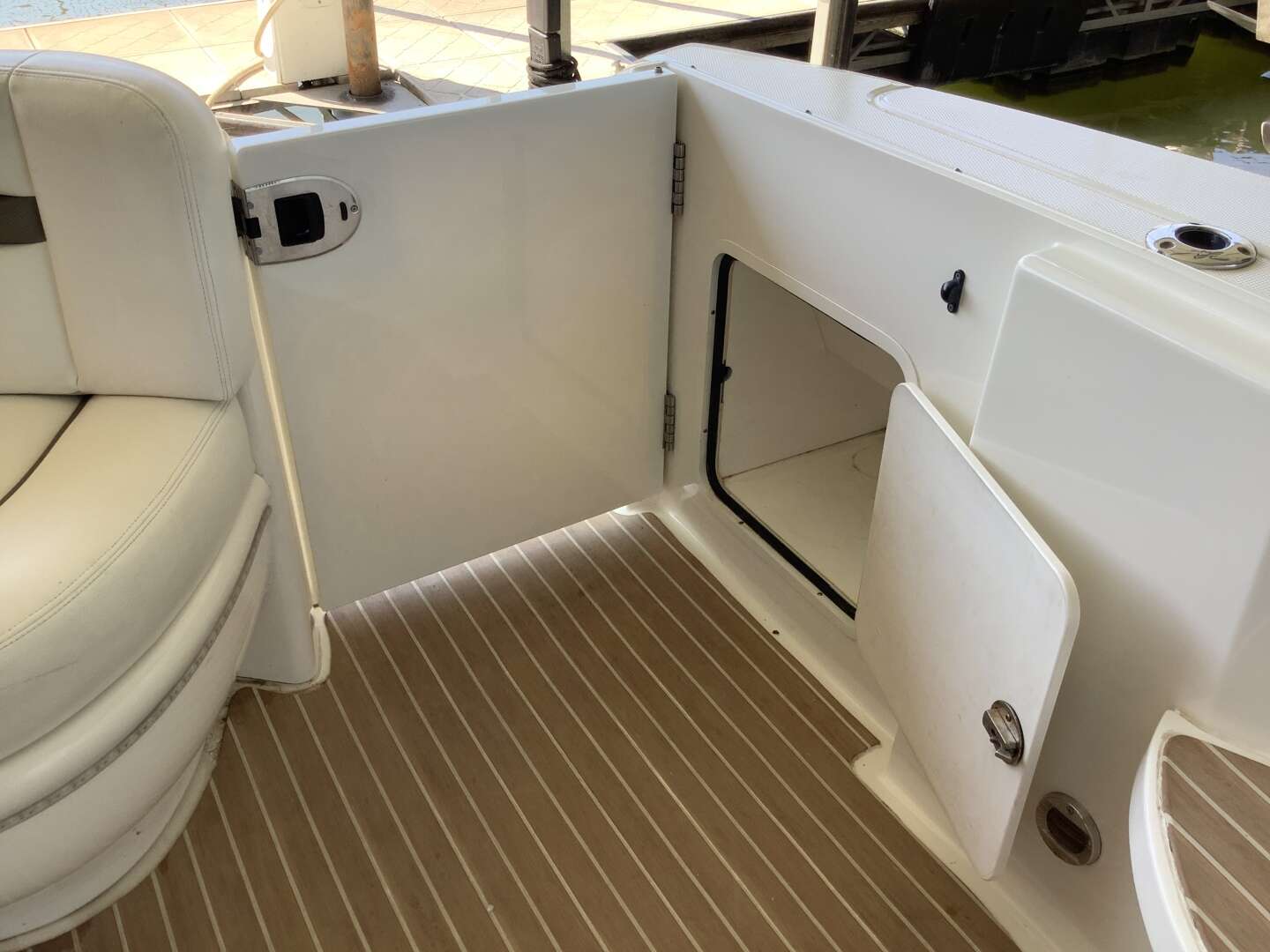 2007 Sea Ray 52 SUNDANCER - Image 24
