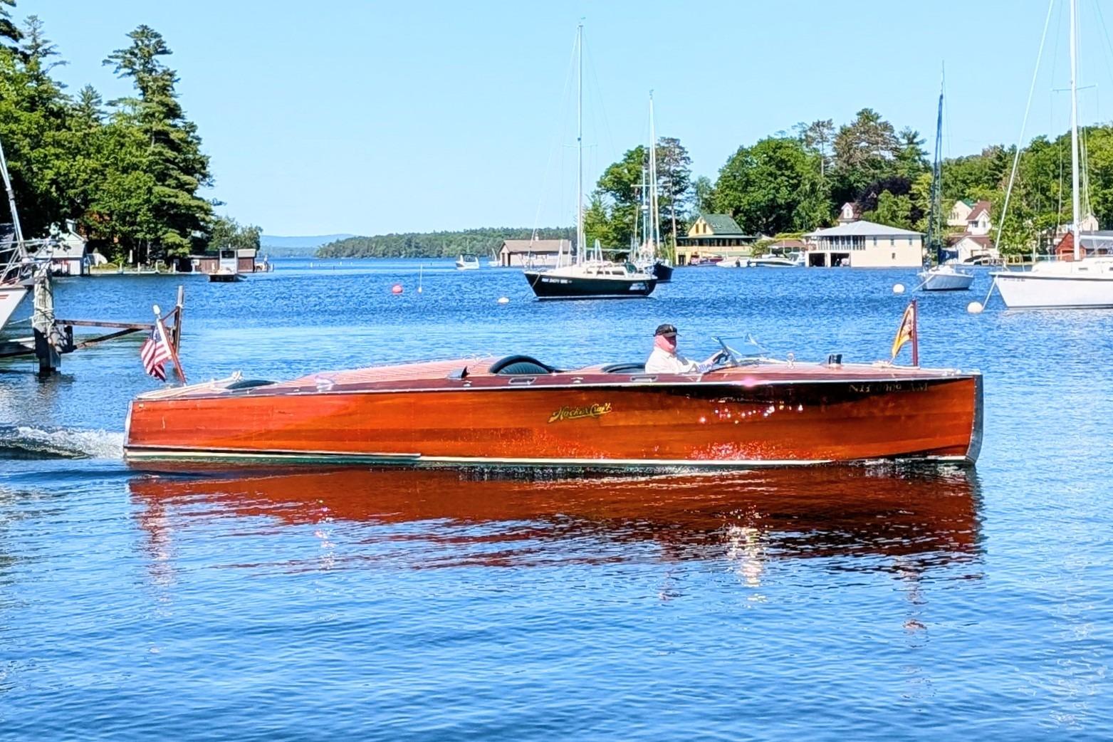 1990 Hacker-Craft 26 Triple Cockpit