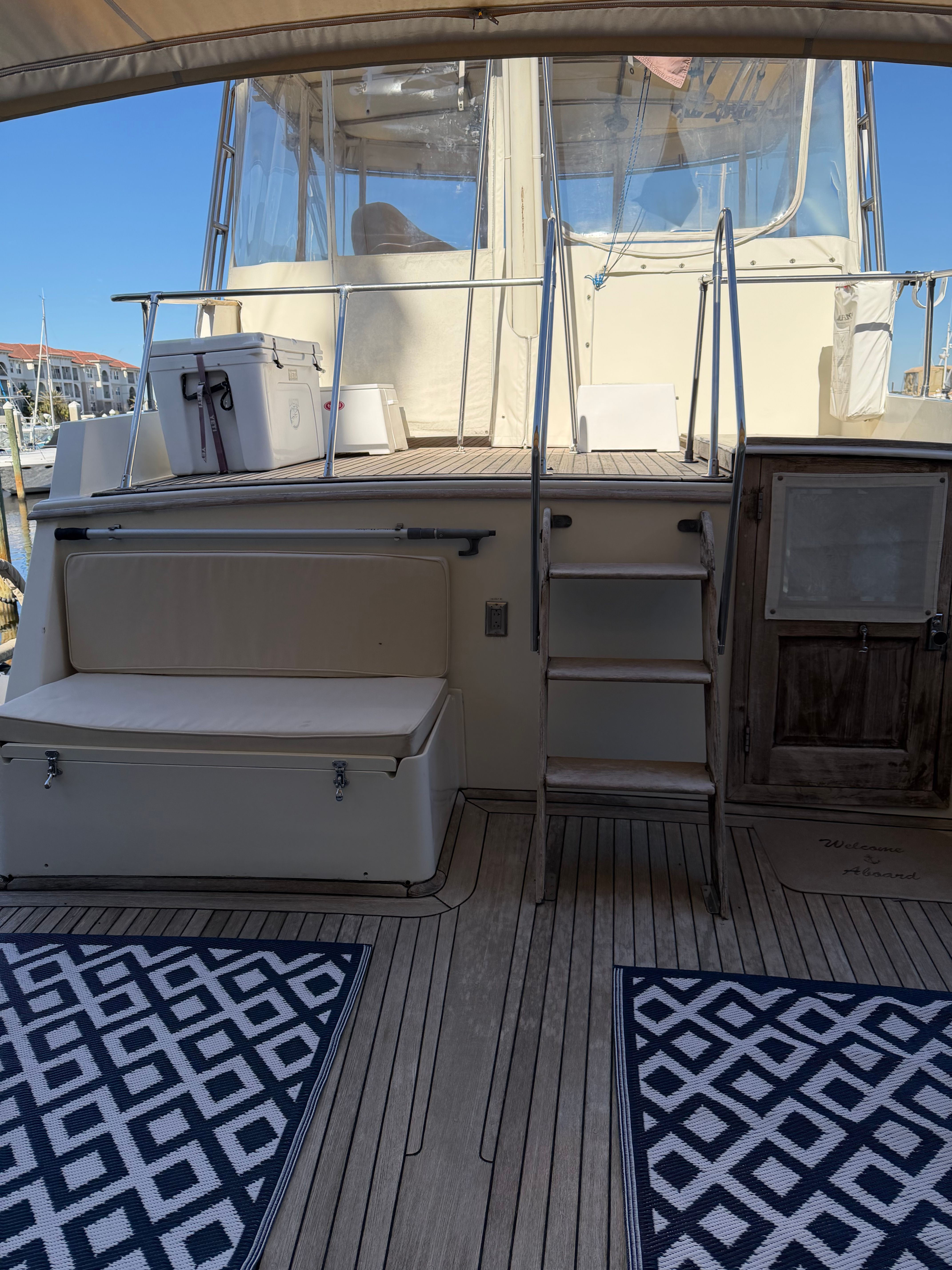 1983 Island Gypsy 44 Flush Deck - 103
