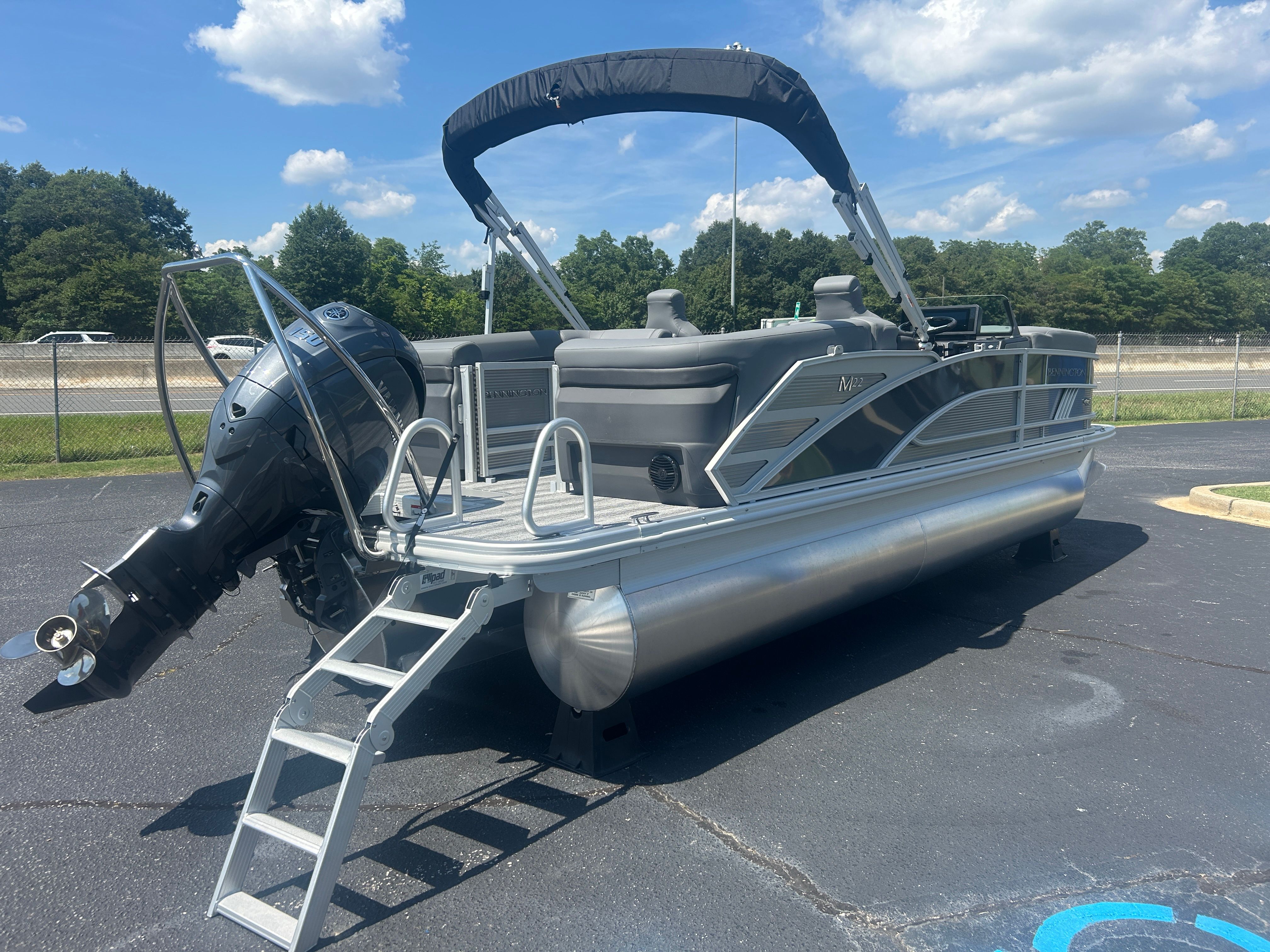 2026 Bennington 22 MFB - 4