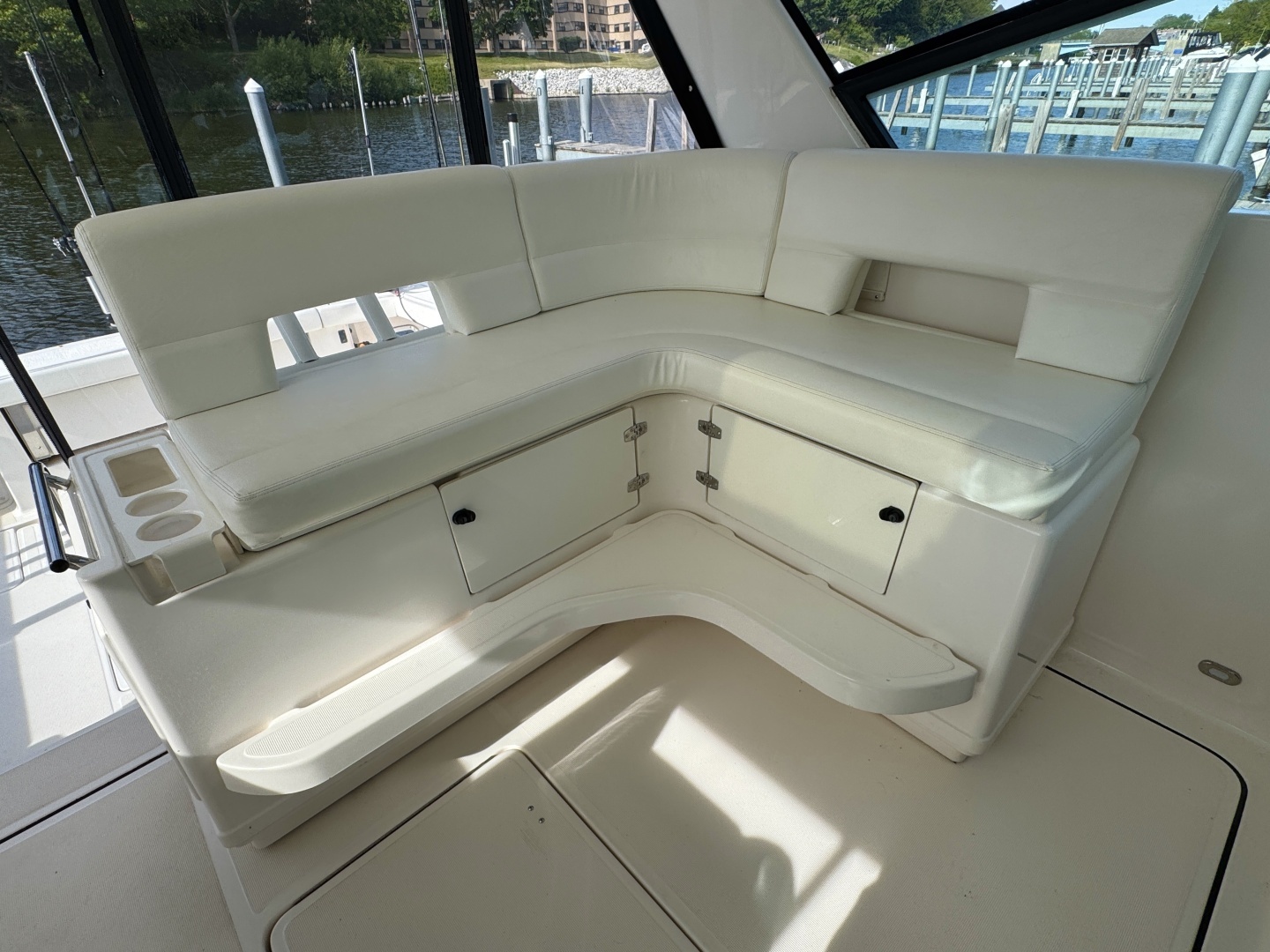 1999 Tiara Yachts 4100 Open - Image 20