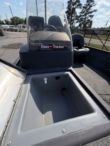 2024 Tracker Bass Tracker Classic XL - 5
