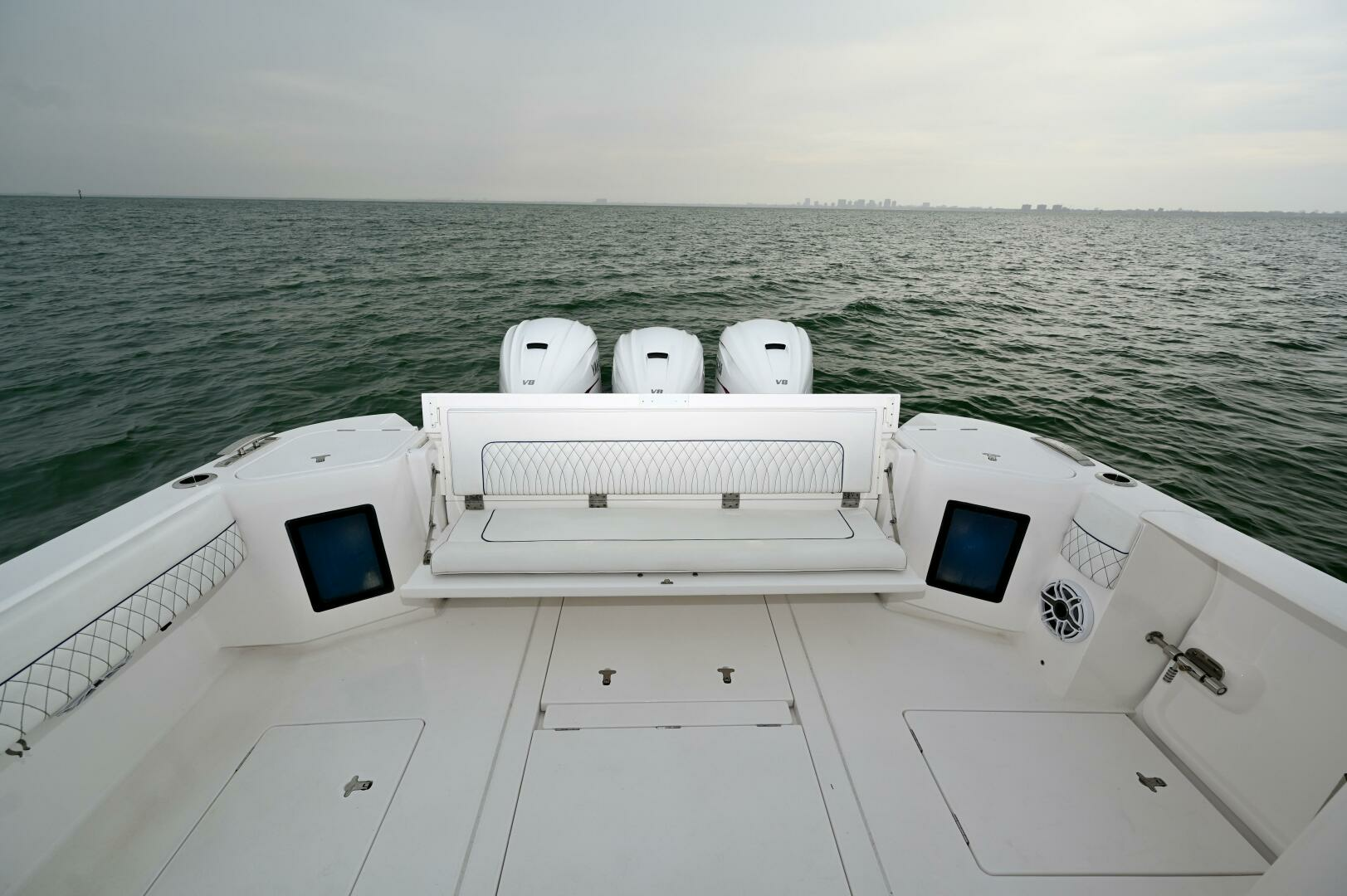 2021 Intrepid 438 Evolution - Image 8