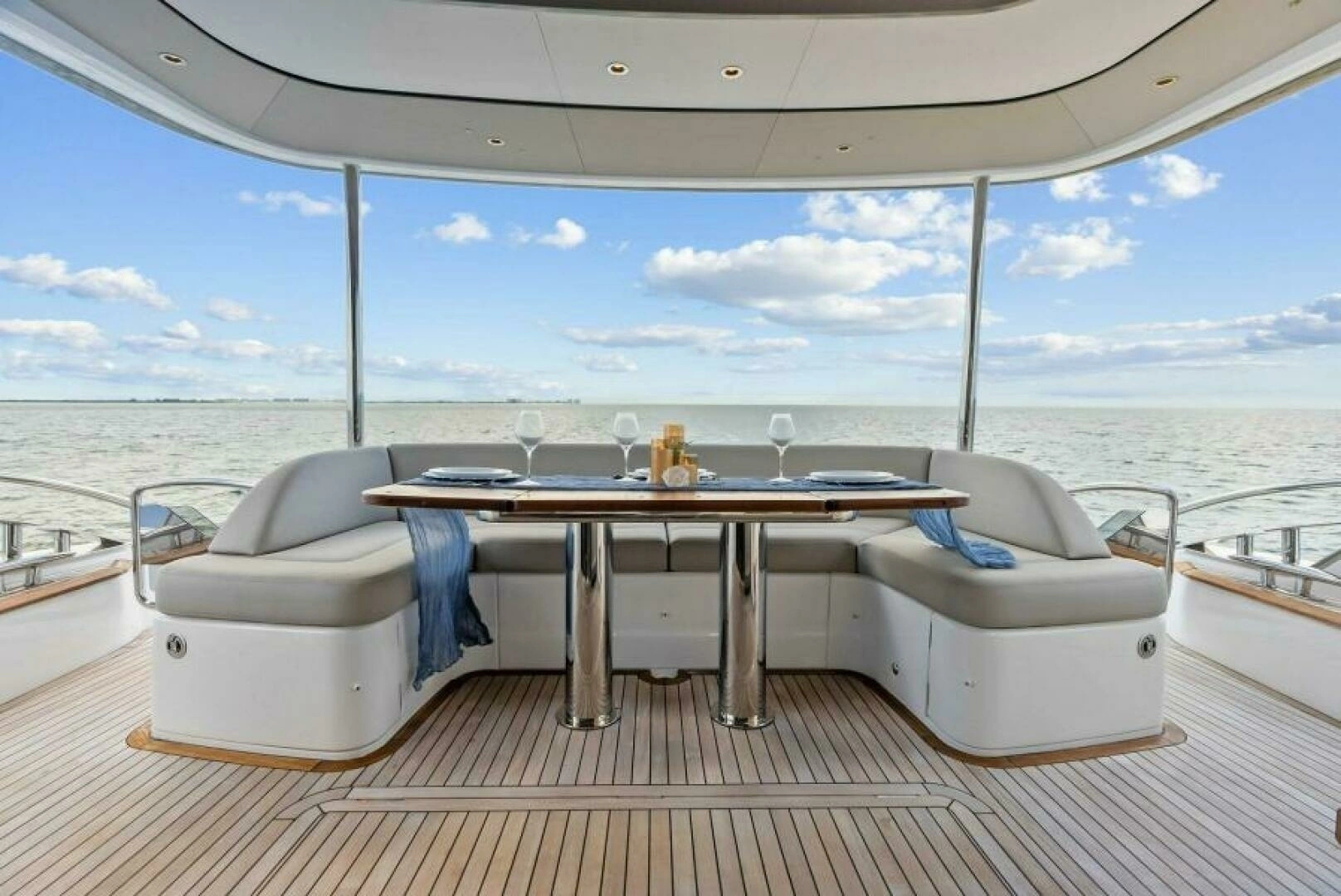 2024 Princess Y72 Motor Yacht - Image 78
