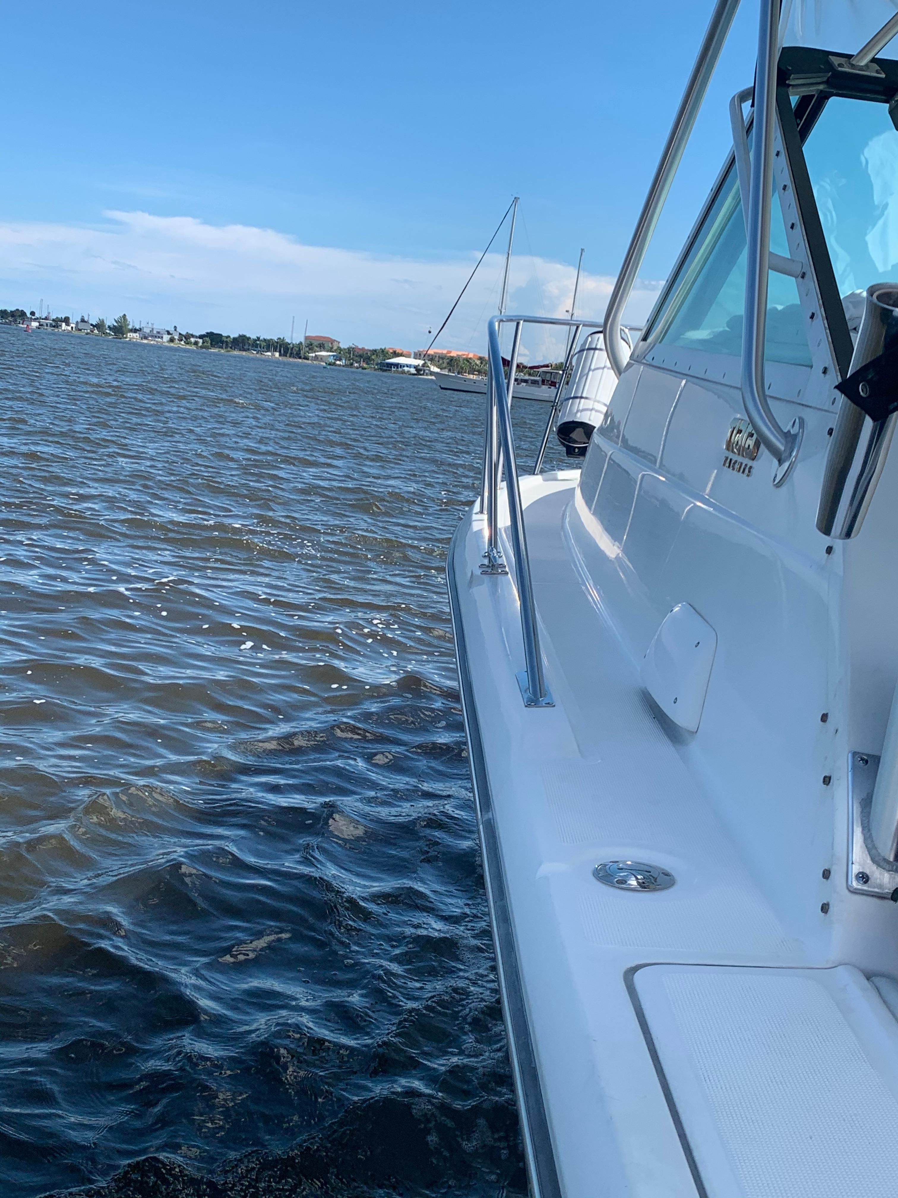 2006 Tiara Yachts 2900 Open Classic - 9