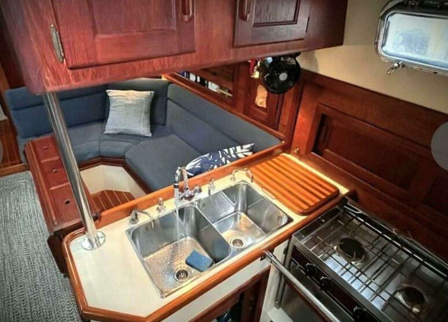 1995 Pacific Seacraft 37 - Image 3