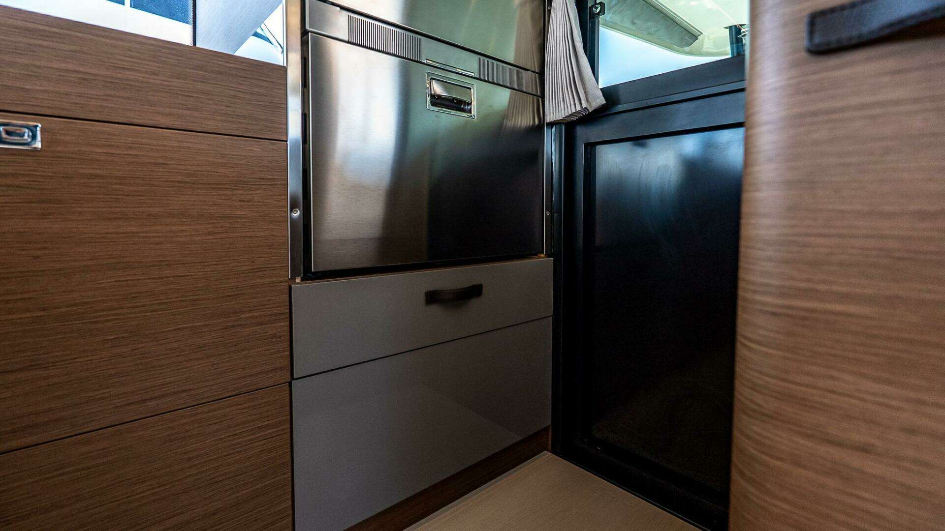 2027 Prestige M48 - Image 30