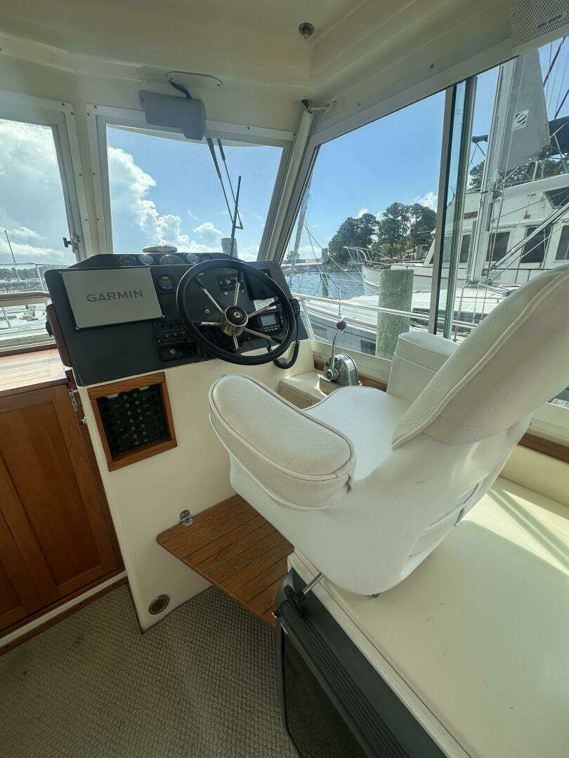 1996 Albin 31 Tournament Express - Image 15