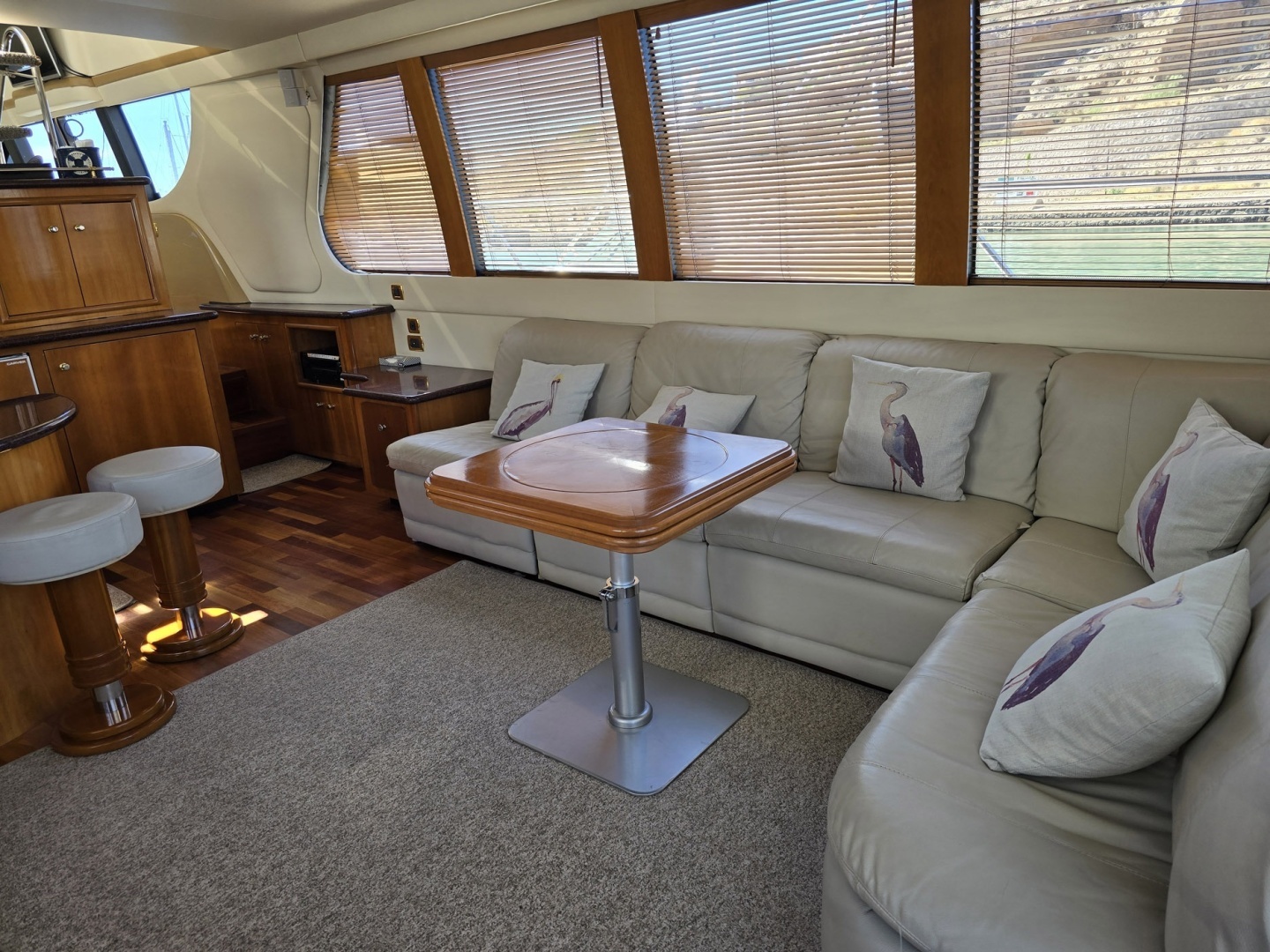 2001 Carver 570 Voyager Pilothouse - Image 20