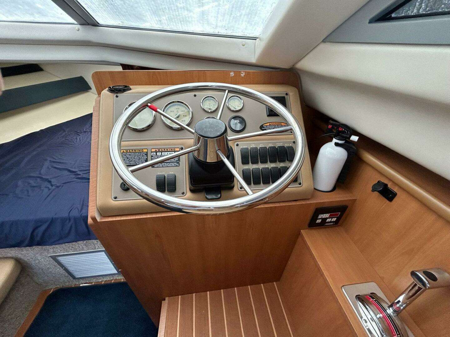 2008 Bayliner Discovery 288 - Image 12