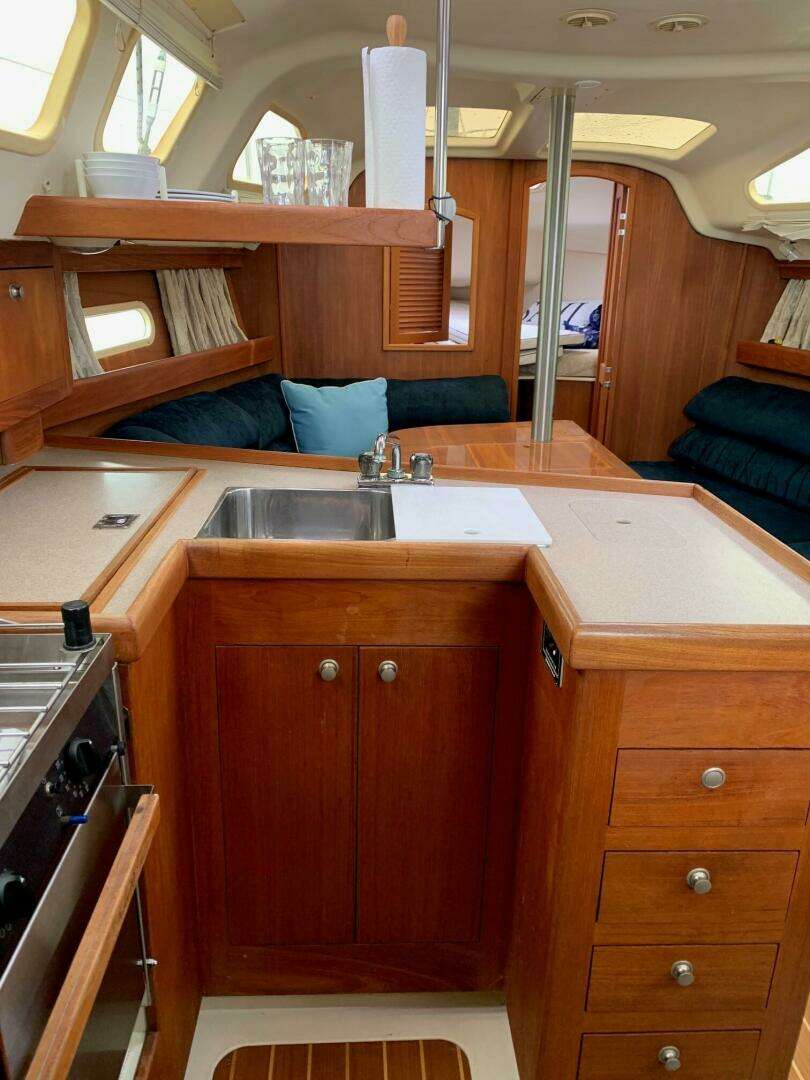 2001 Hunter 340 - Image 10