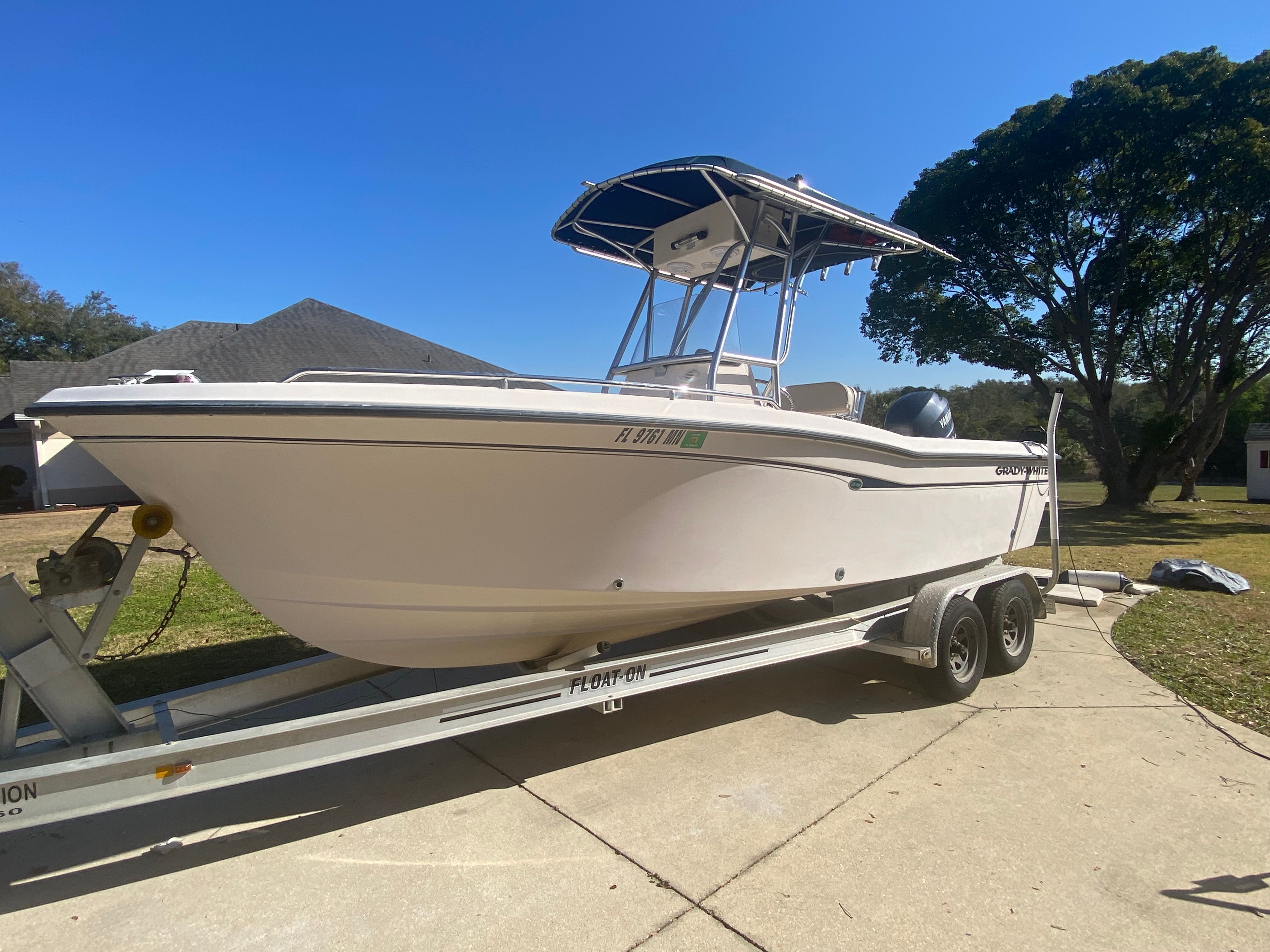 2004 Grady-White Escape 209