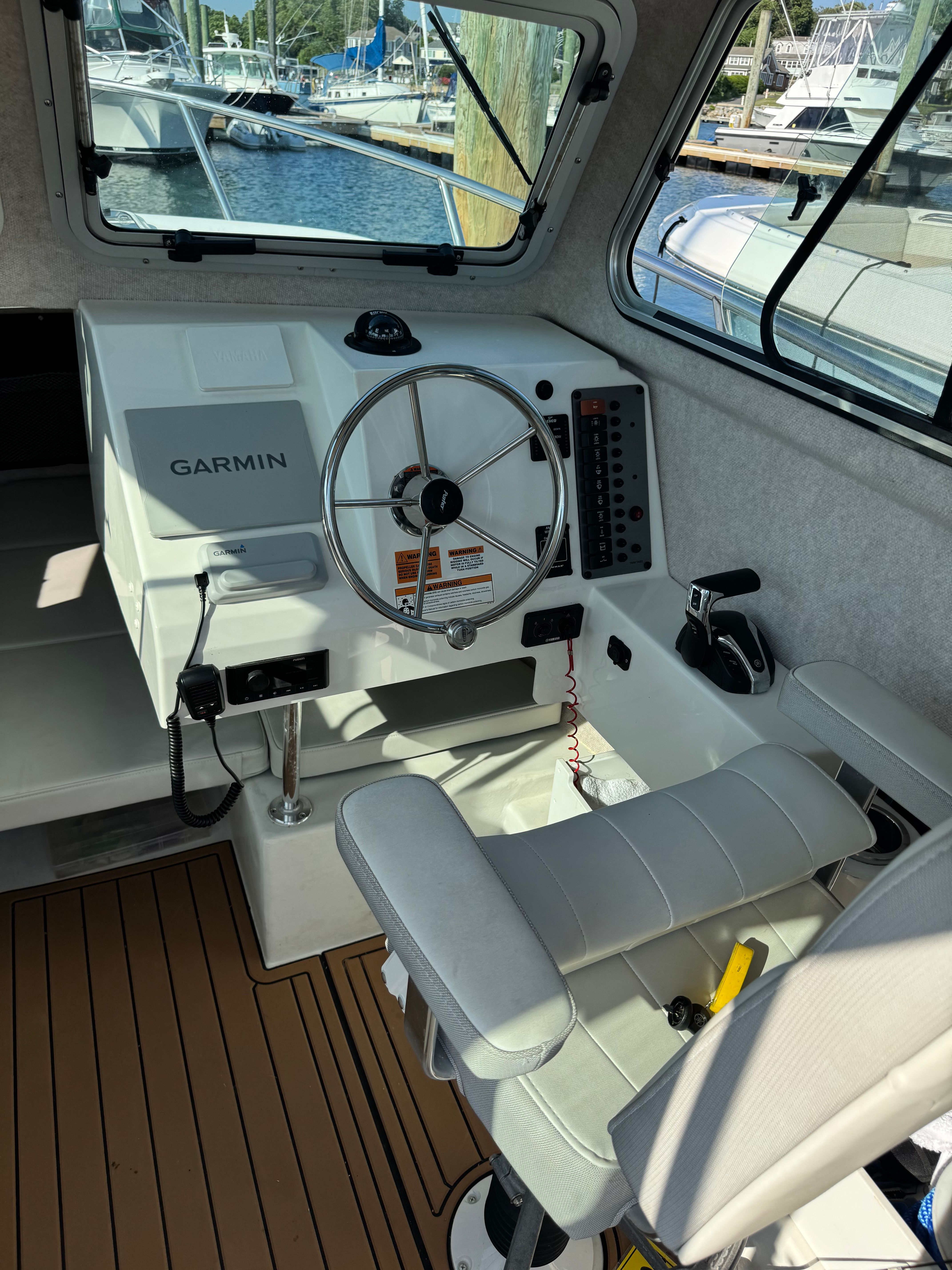 2021 Parker 2320 Sport Cabin - 17