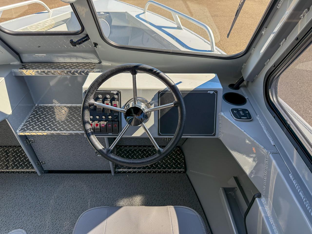 2026 Hewescraft 210 Sea Runner Hard Top - 9