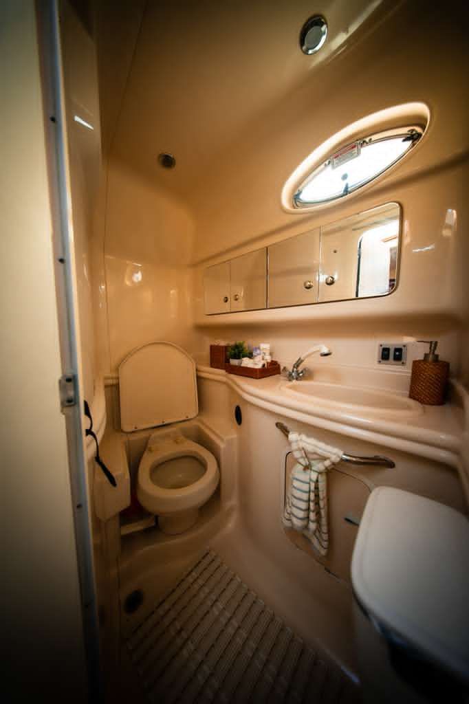 2004 Sea Ray Sundancer - 8