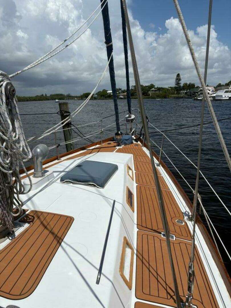 1980 Cheoy Lee Aft Cockpit - Image 11