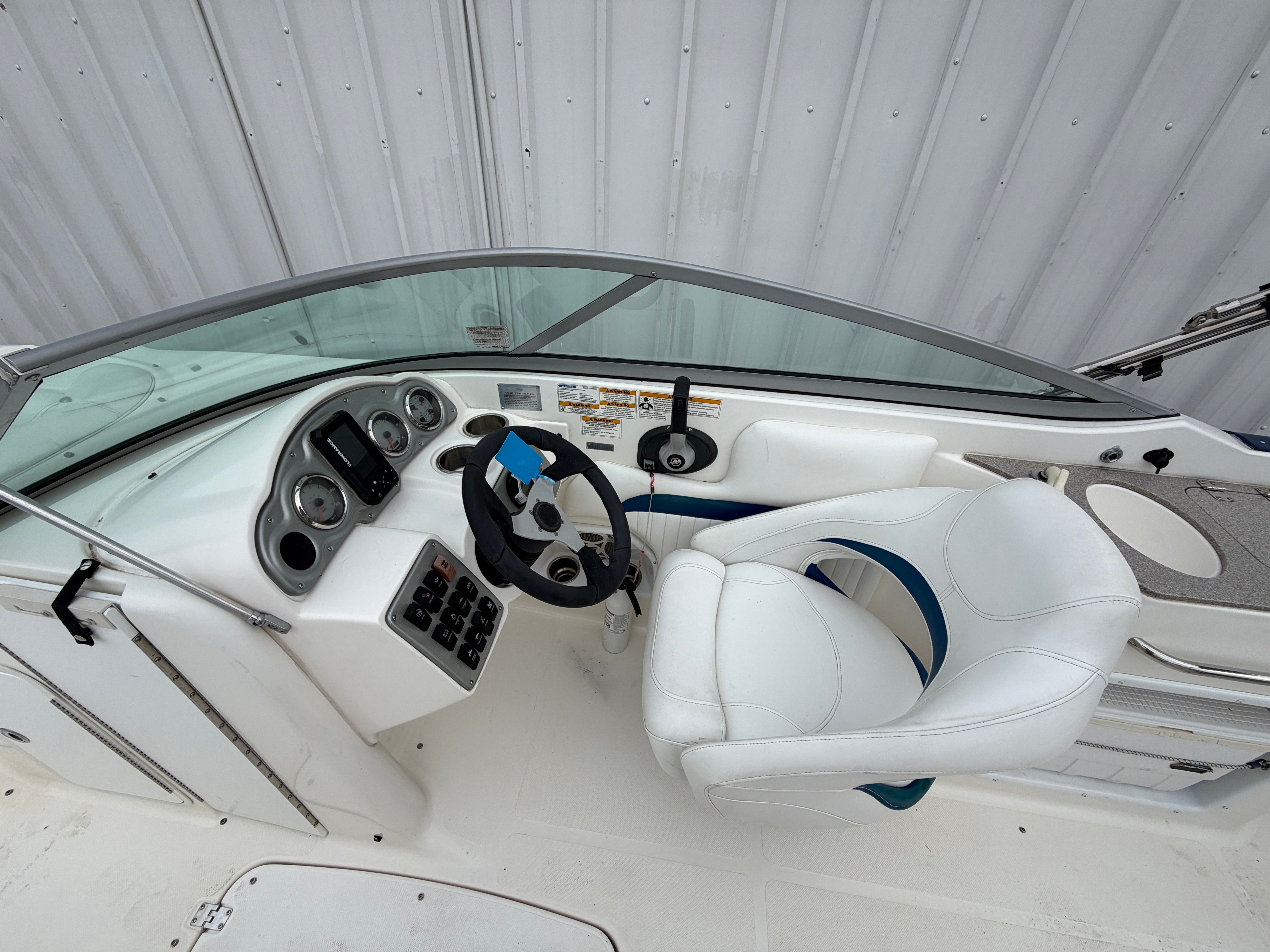 2012 HURRICANE 2600 FD - Image 13
