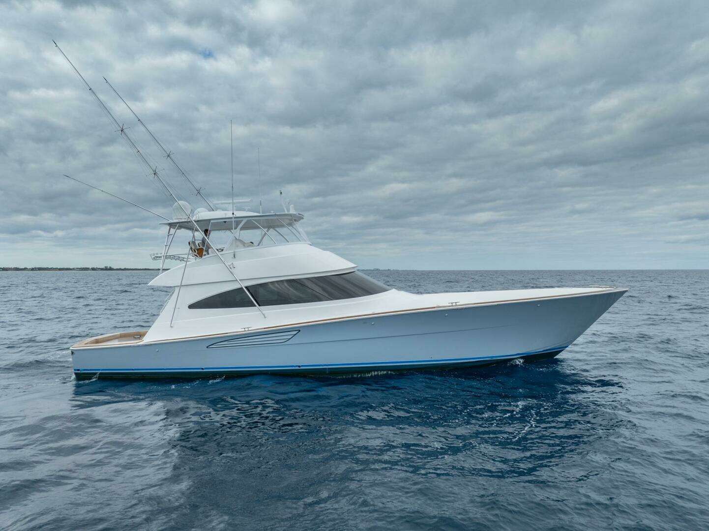 2026 Viking 68 Convertible - Image 4