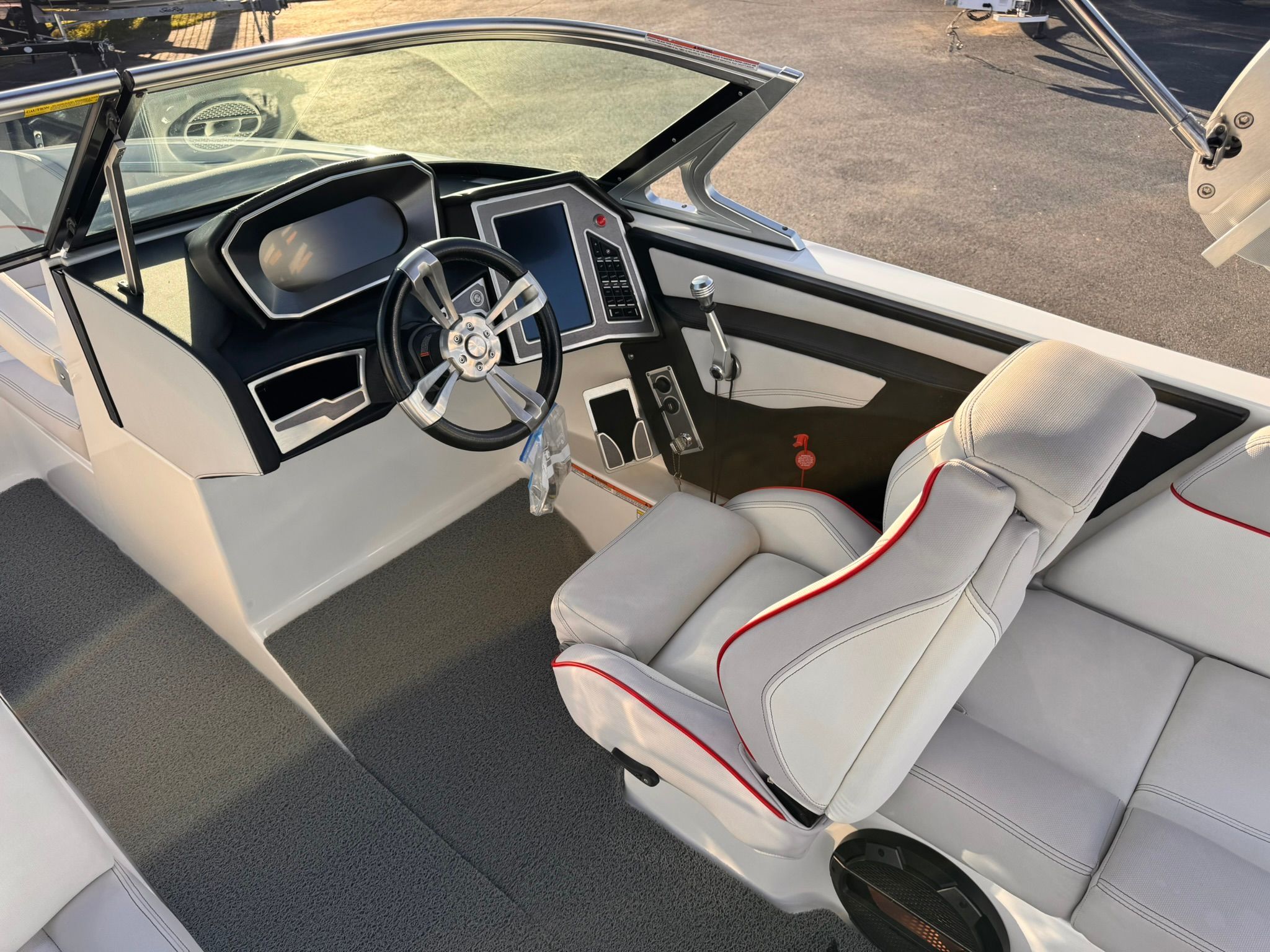 2018 MASTERCRAFT X23 - Image 25