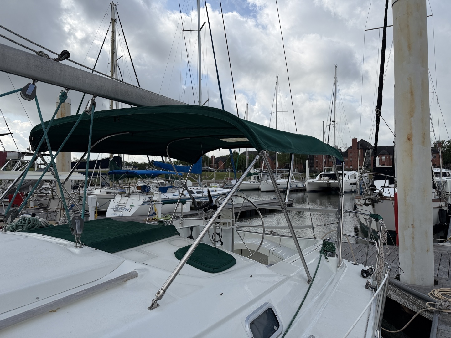 1995 Beneteau OCEANIS 321 - Image 38