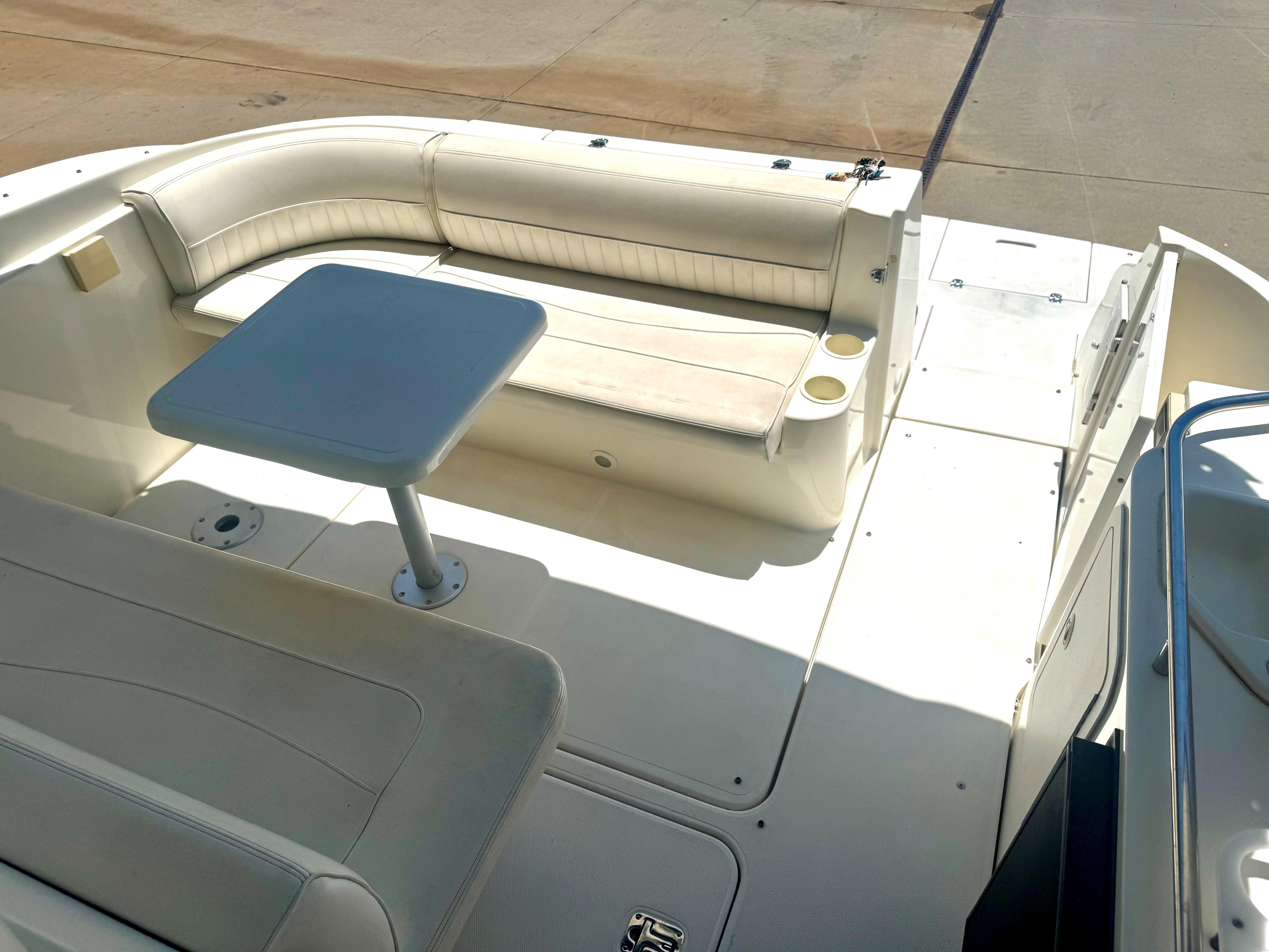 2004 Cruisers Yachts 320 Express - 7
