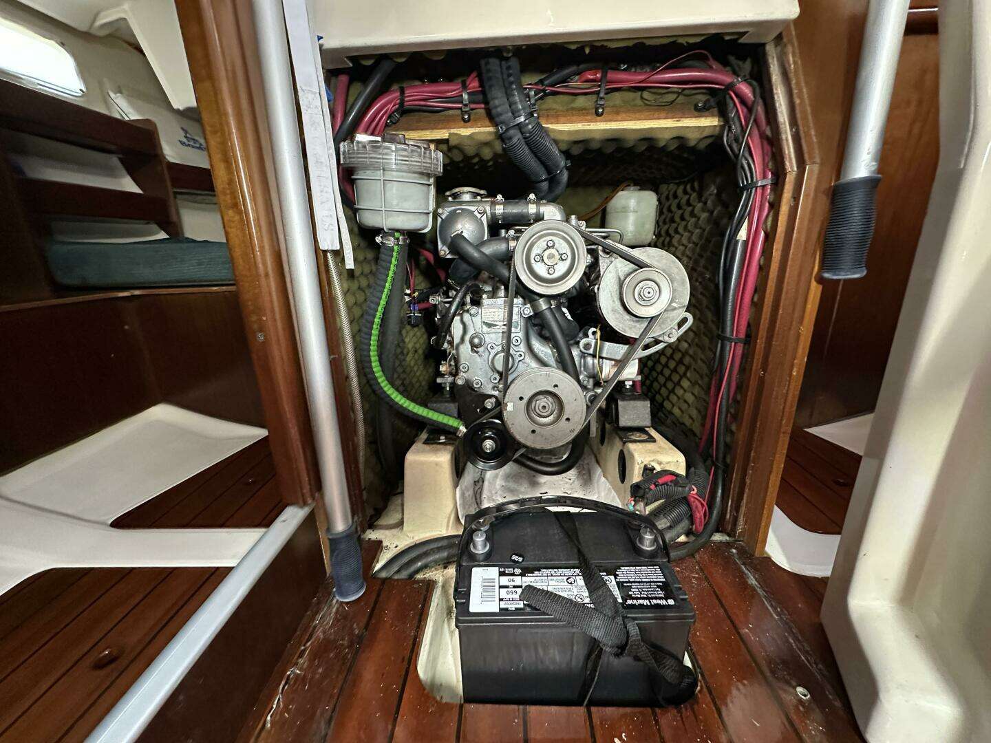 1999 Beneteau — - Image 40