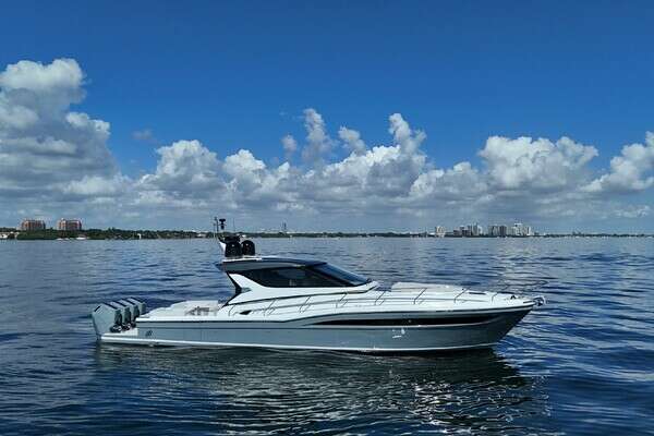 2024 Uniesse HTC5P