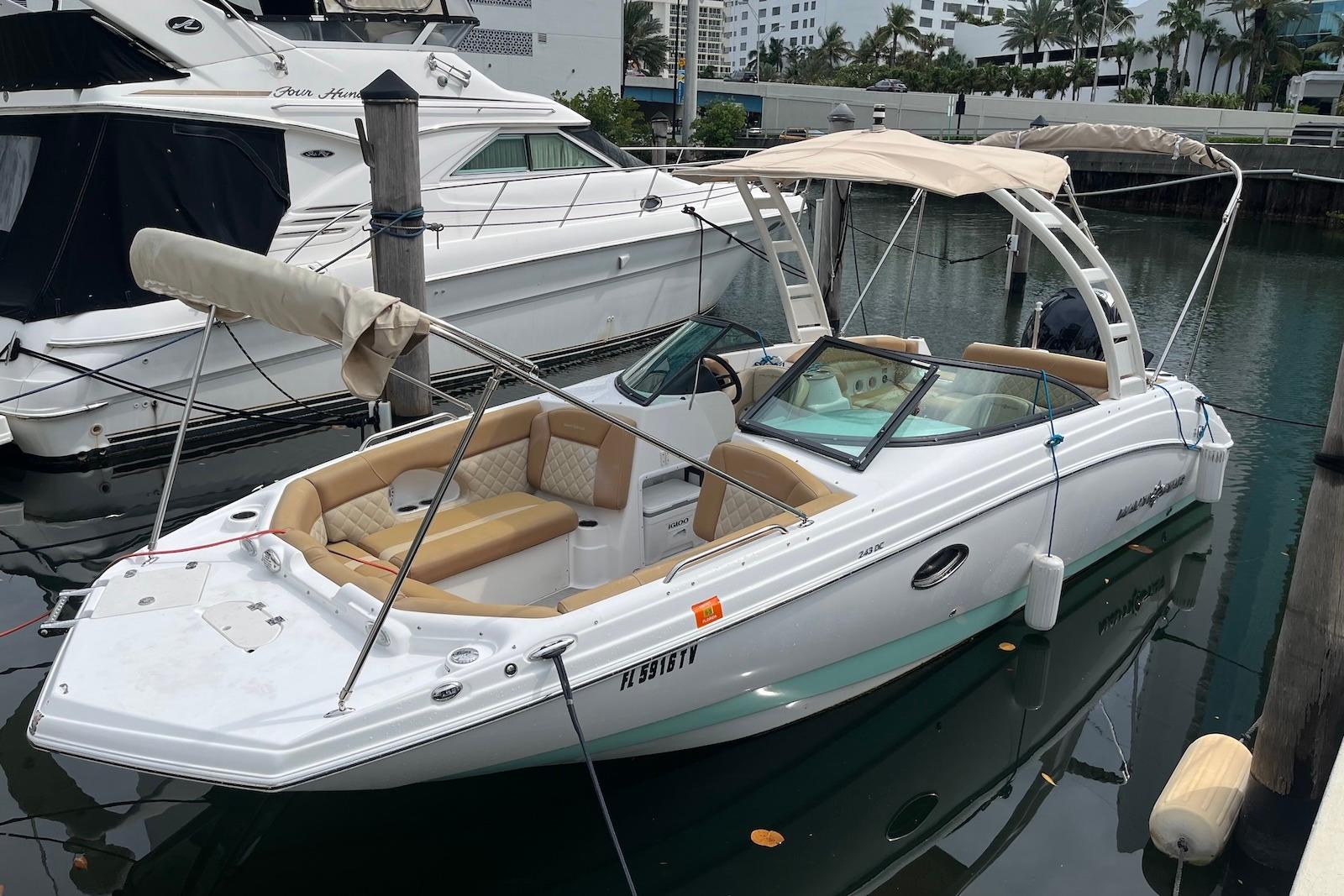 2024 NauticStar 243 DC