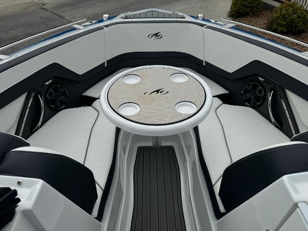 2018 Monterey 258 Super Sport boat interior with seating and table.