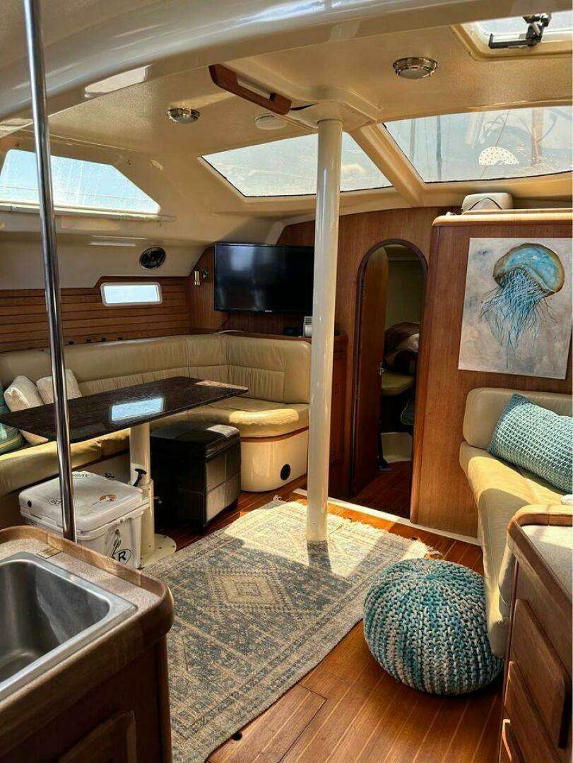 1991 Hunter Passage 42 - Image 15