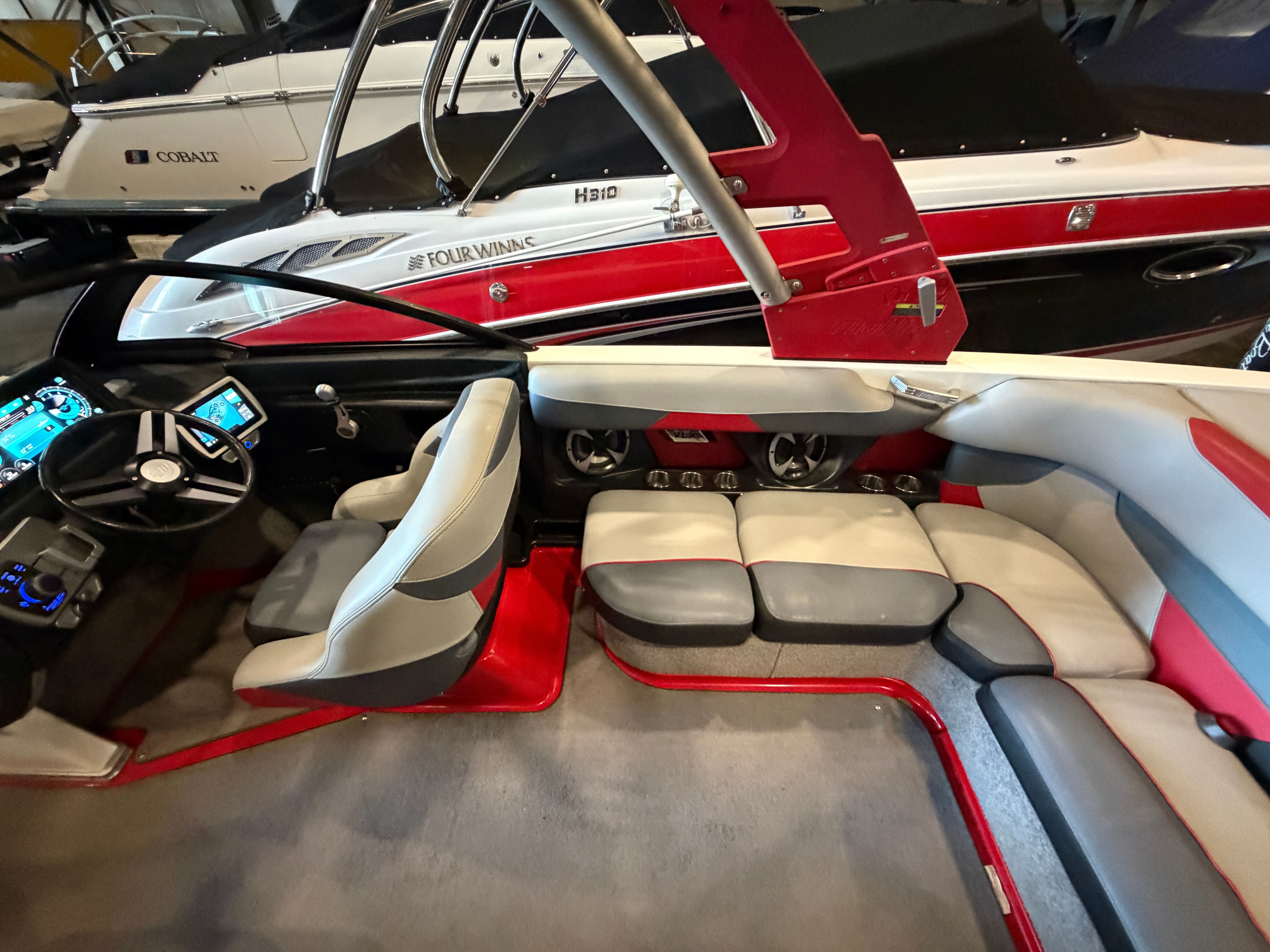 2017 Malibu Wakesetter 22 VLX - 10