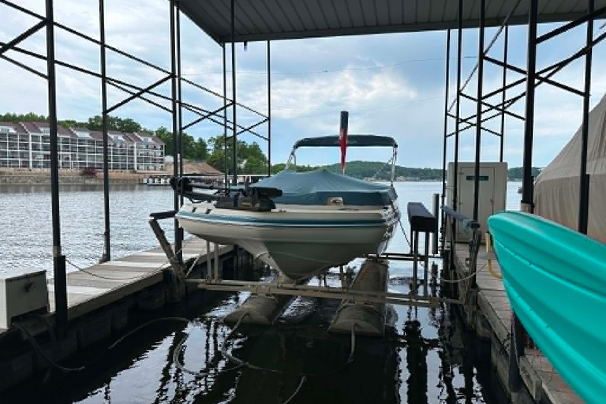 2006 Hurricane FunDeck GS 232 OB