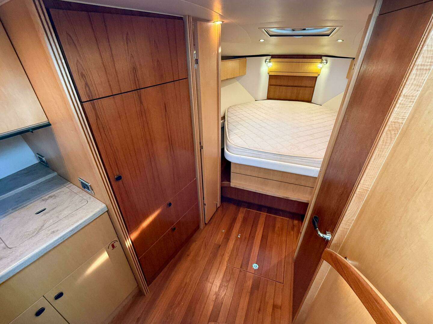 2013 Tiara Yachts 3600 Coronet - Image 25