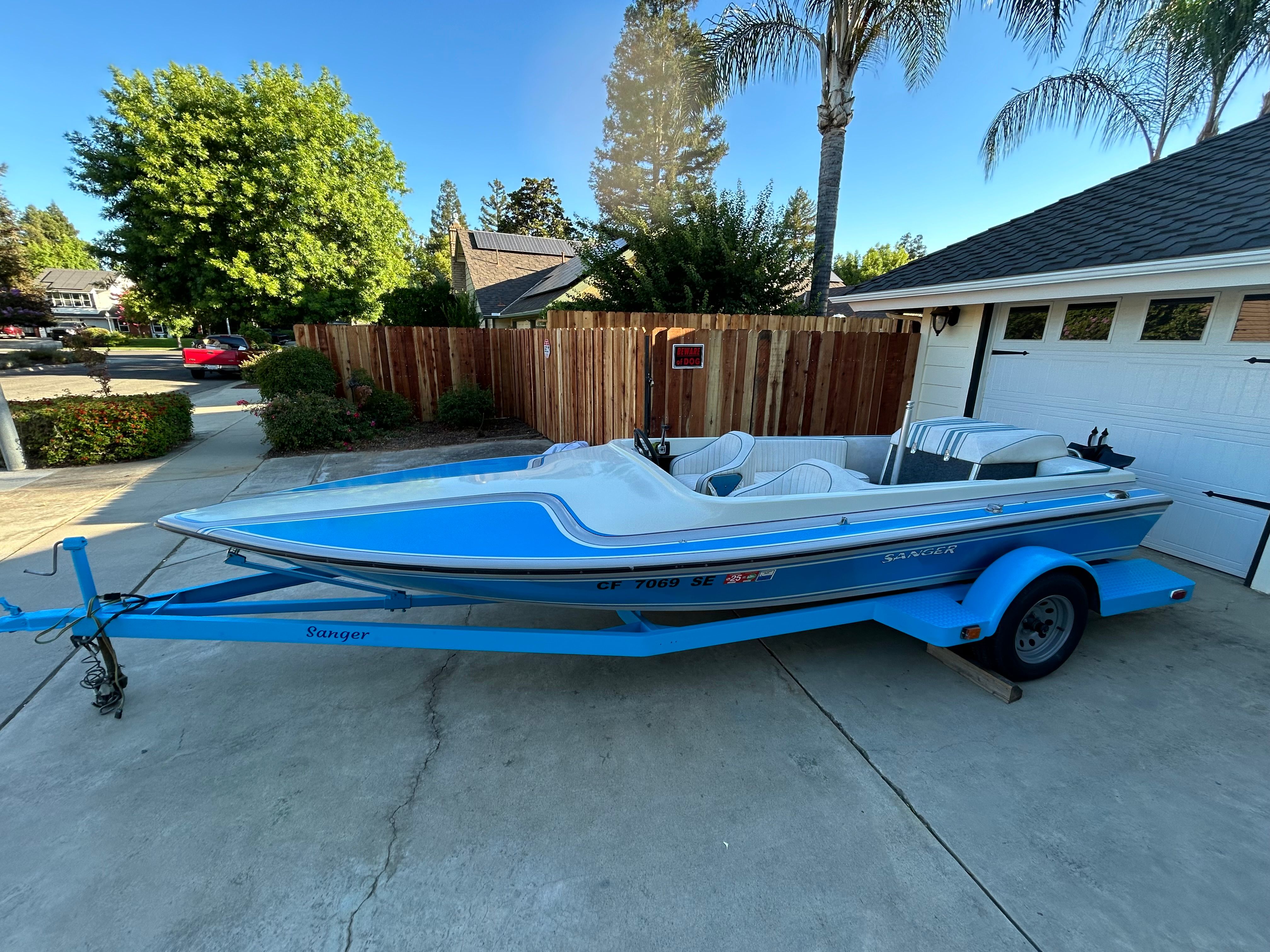 1988 Sanger Ski Tug