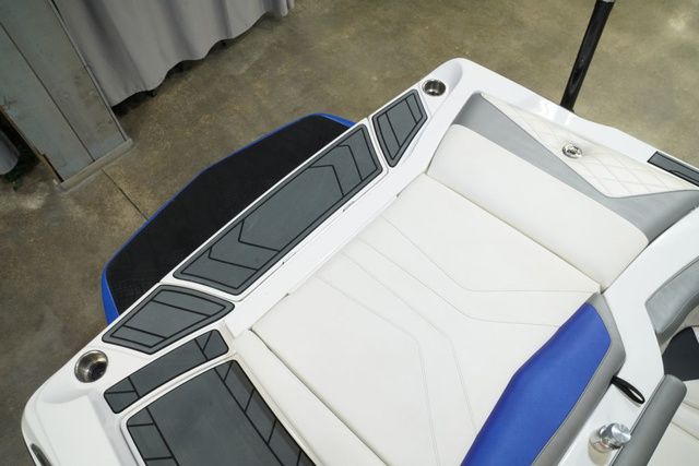 2016 Tigé RZR - 22