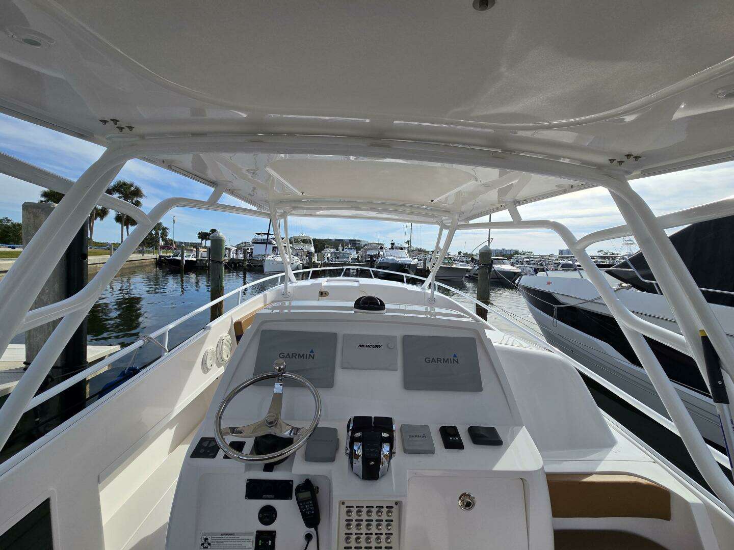 2018 Intrepid 375 Walkaround - Image 9