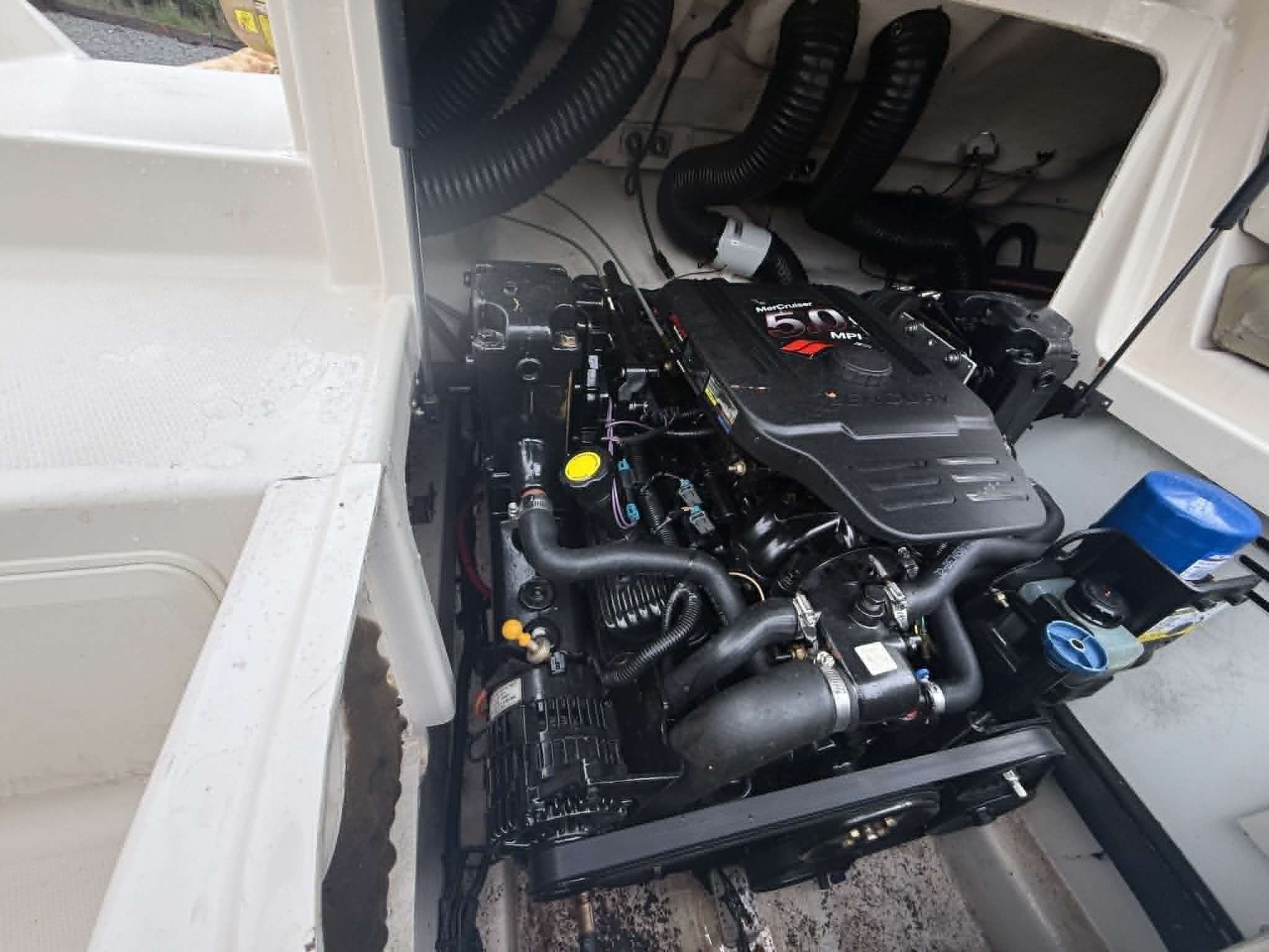 2006 Sea Ray 200 Sundeck - 4