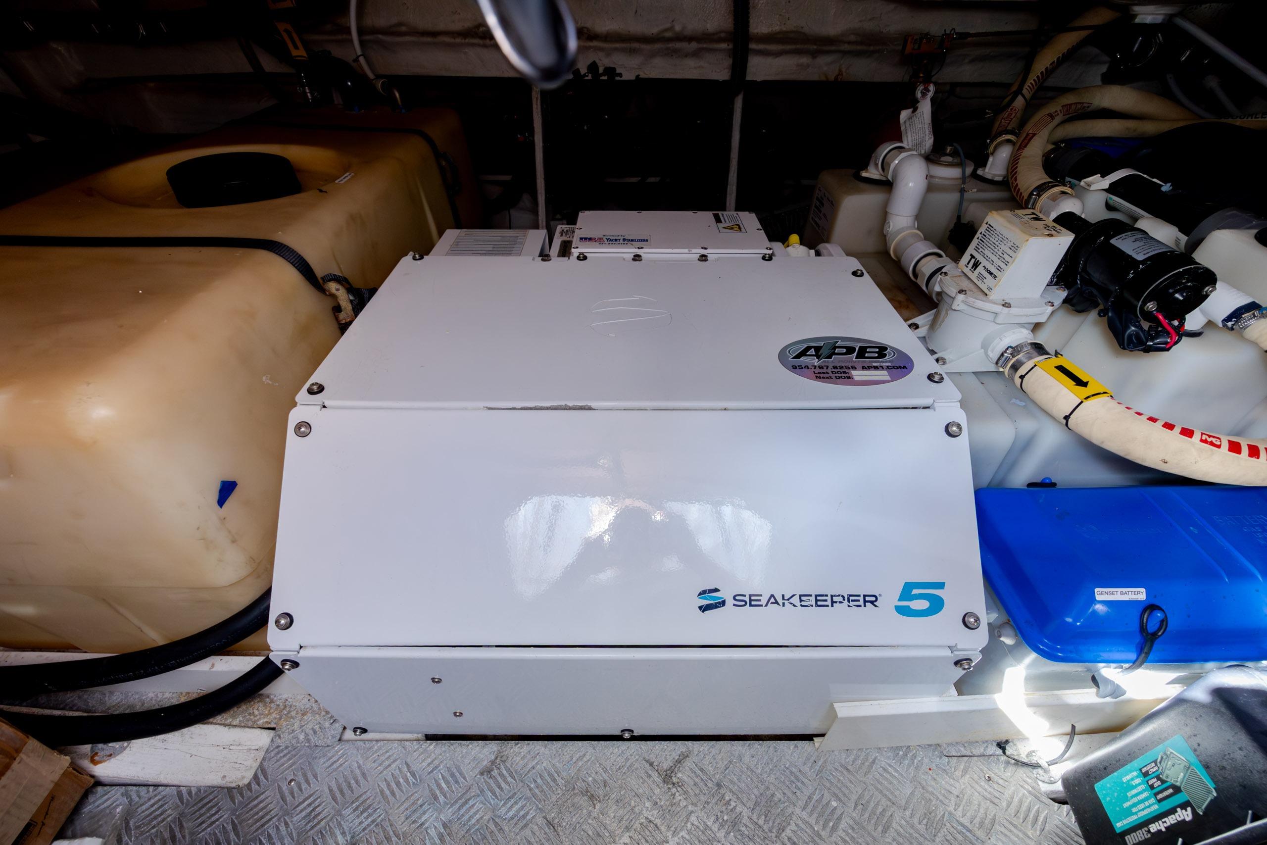 Seakeeper 5 stabilizer in 2019 Azimut Verve 40 yacht engine room.