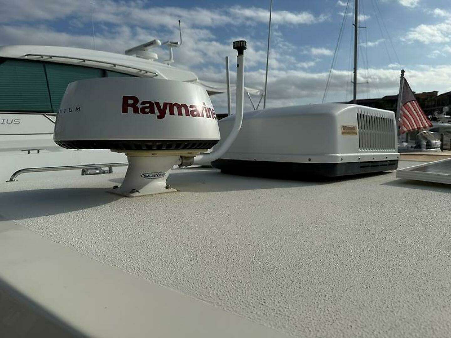 2018 Islander 27 Islander Hardback - Image 13