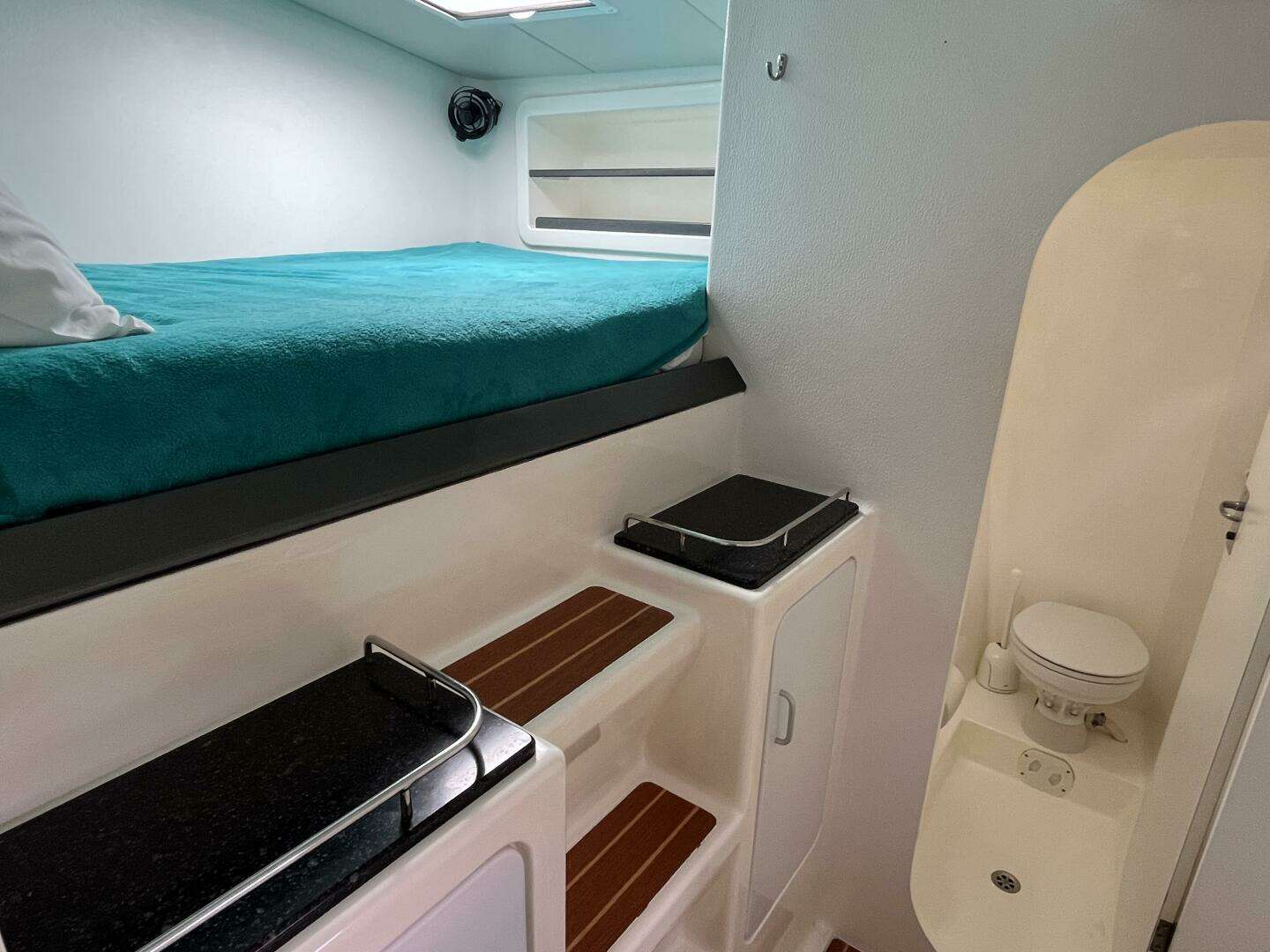 2013 Voyage Yachts 520 - Image 51