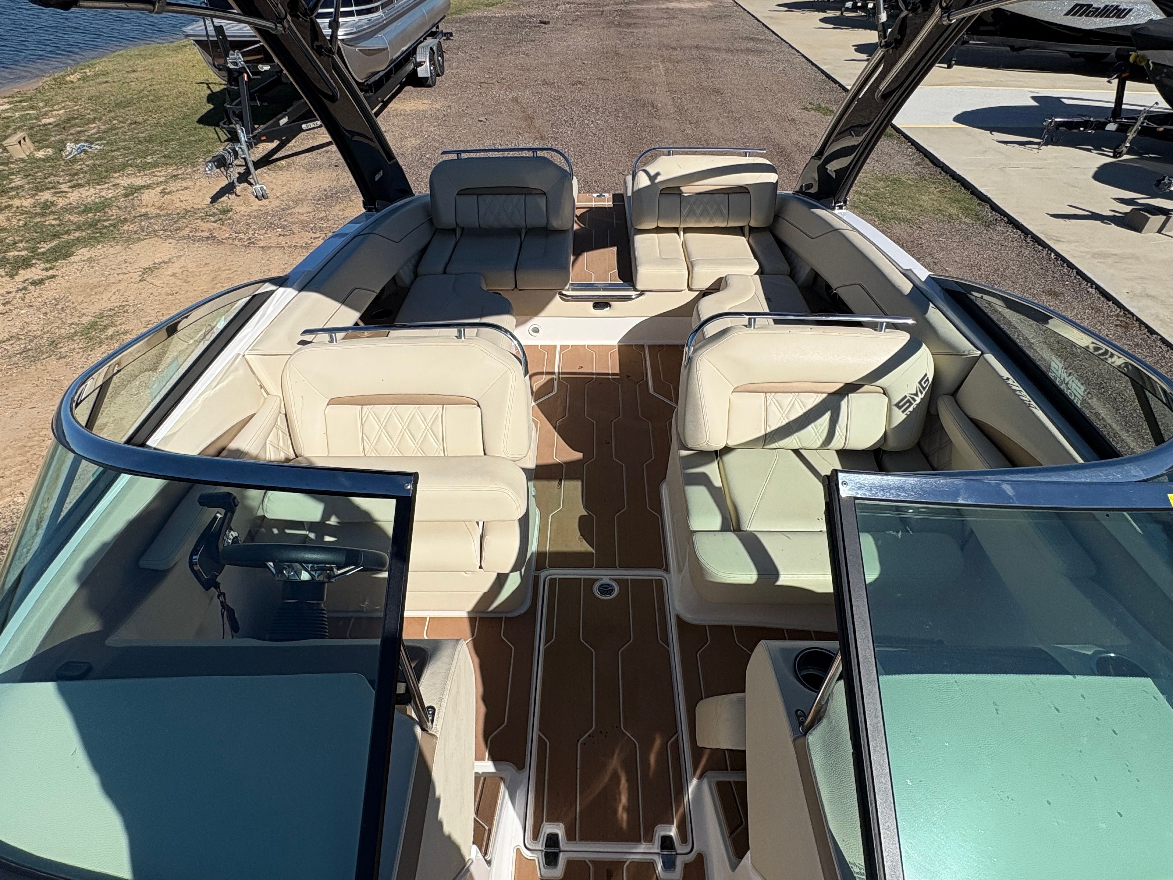2019 REGAL LS4 - Image 11