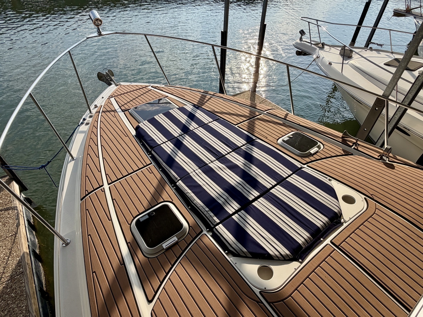 2007 Rinker 350 Express Cruiser - Image 86