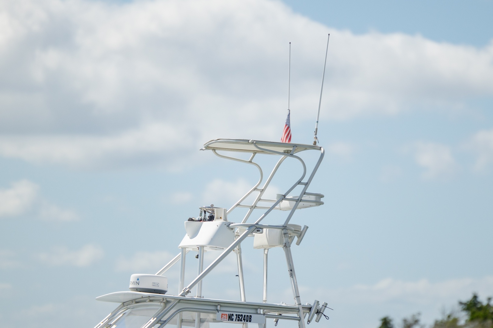 2005 Custom Carolina 26 Tideline Express - Image 16