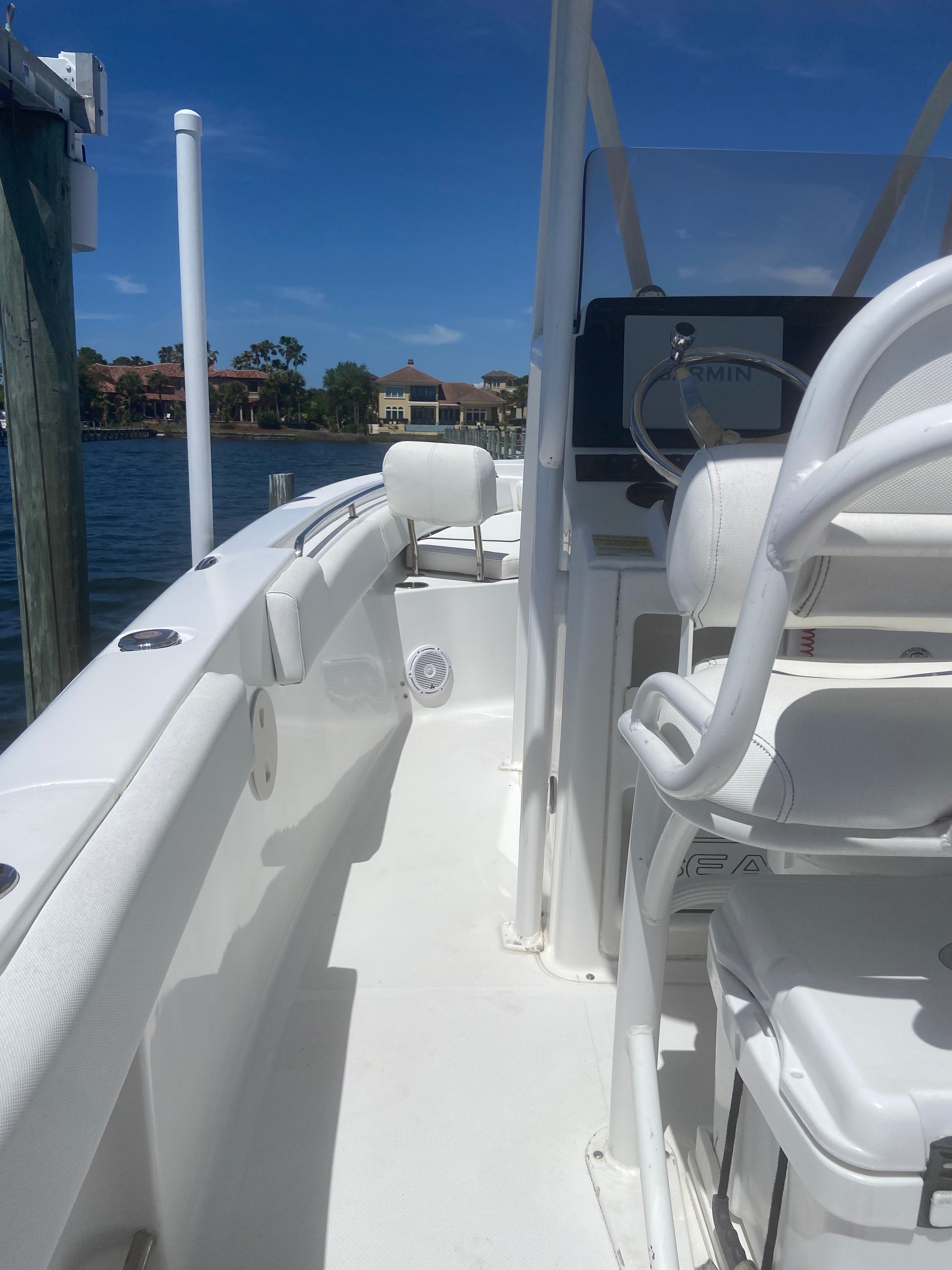 2017 Sea Hunt Ultra 225 - 15