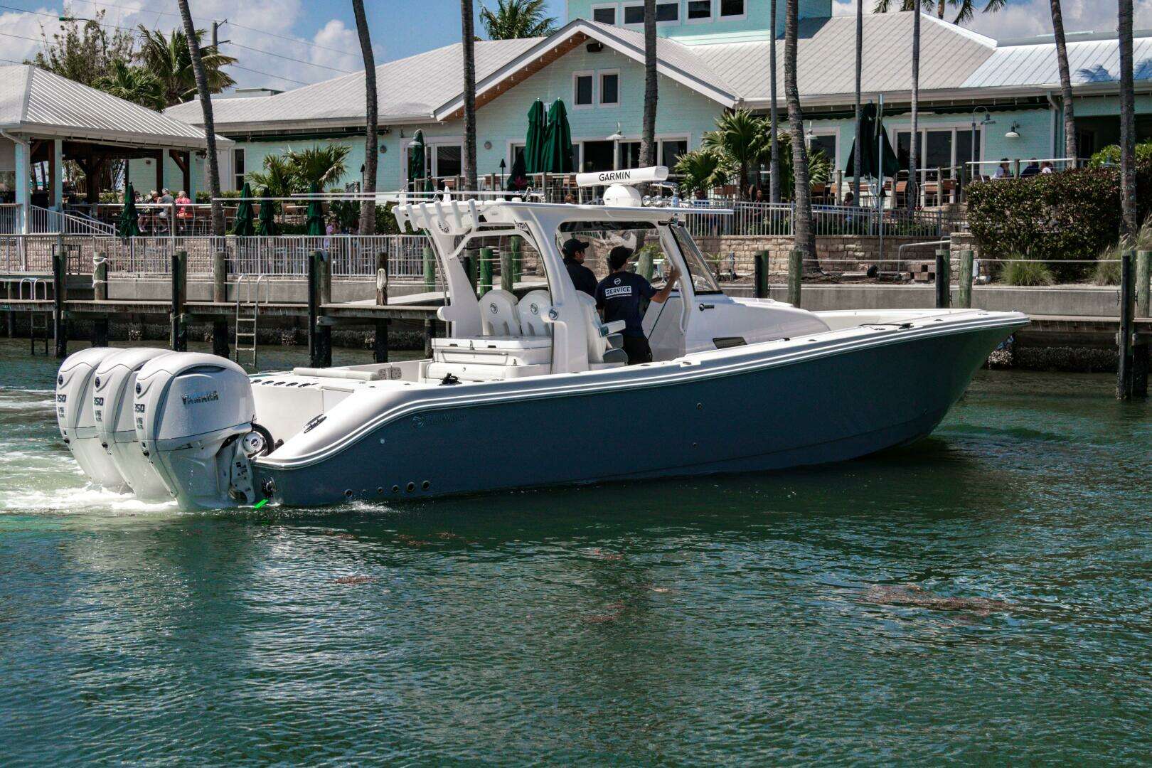2025 Edgewater 370CC - Image 8