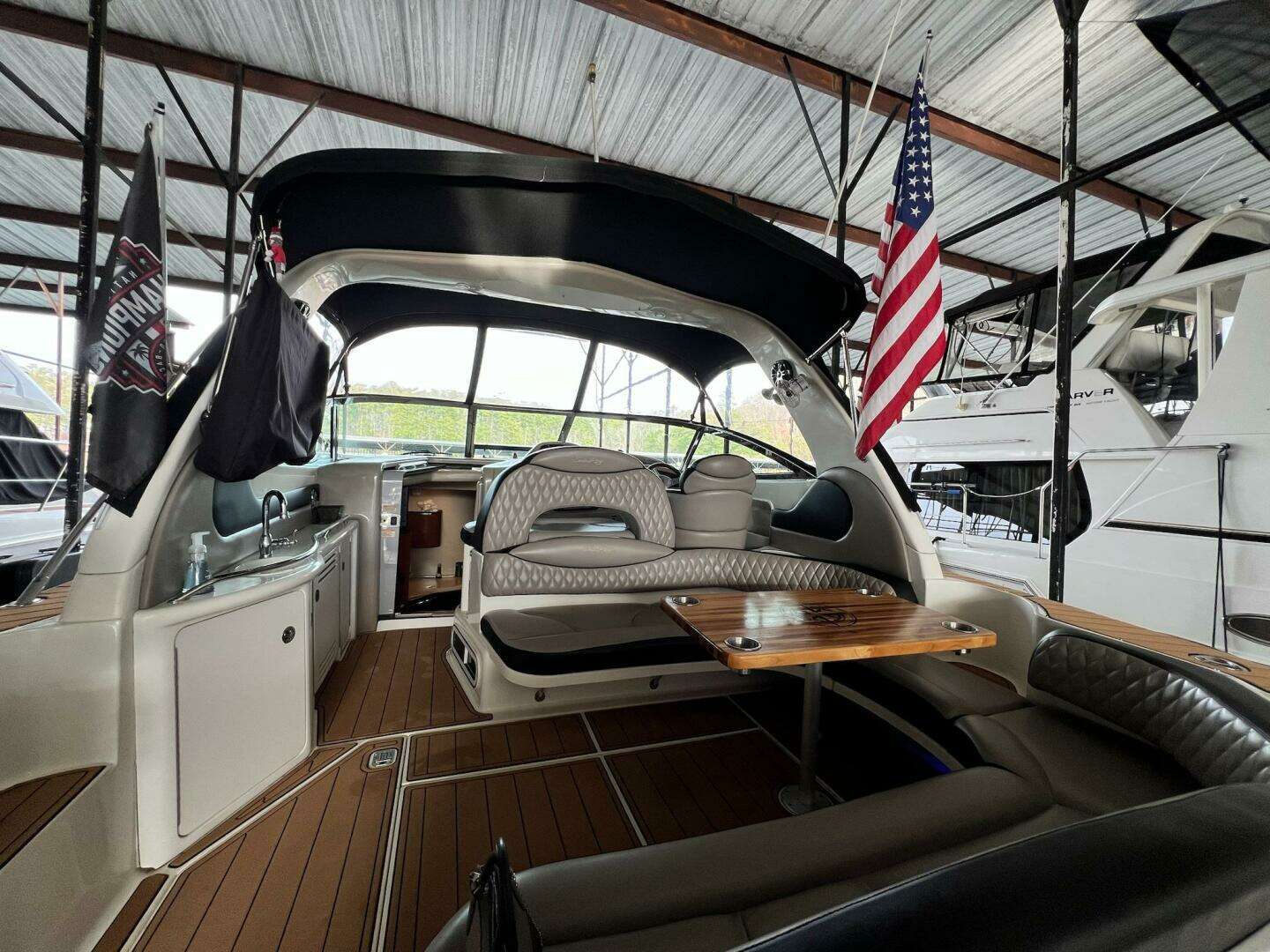 2002 Sea Ray 380 Sundancer - Image 24